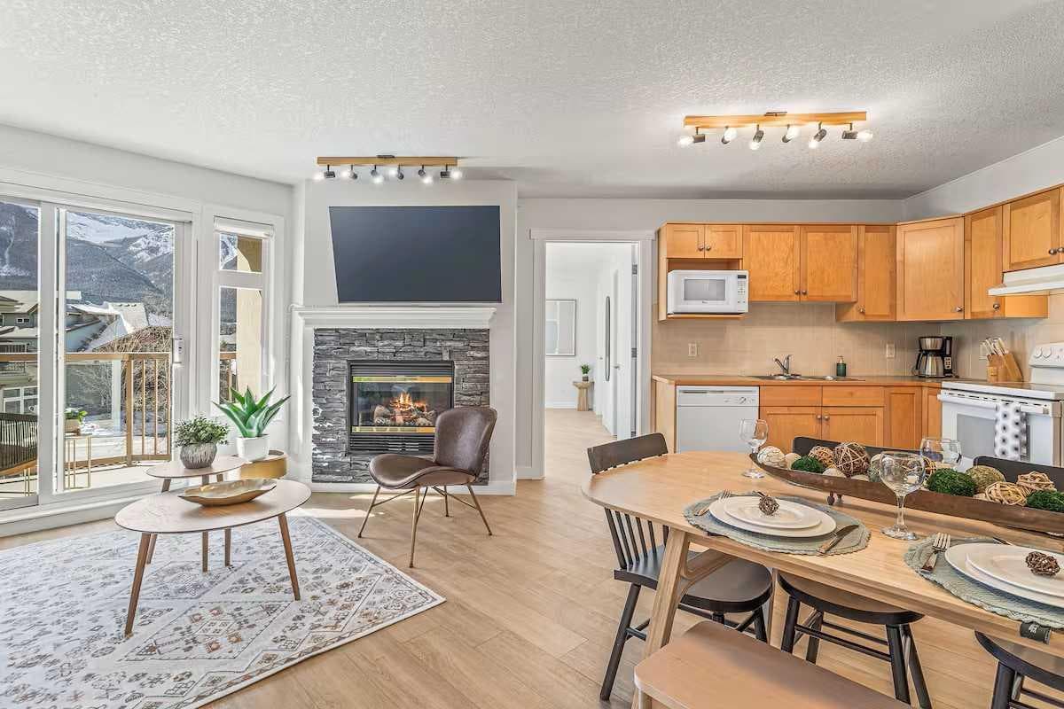 411, 160 Kananaskis Way 