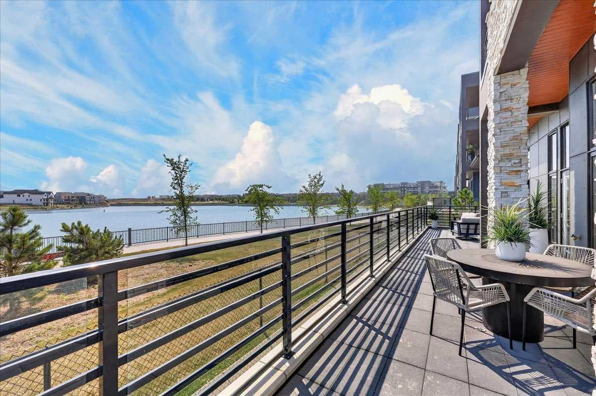 102, 150 Marina Cove SE