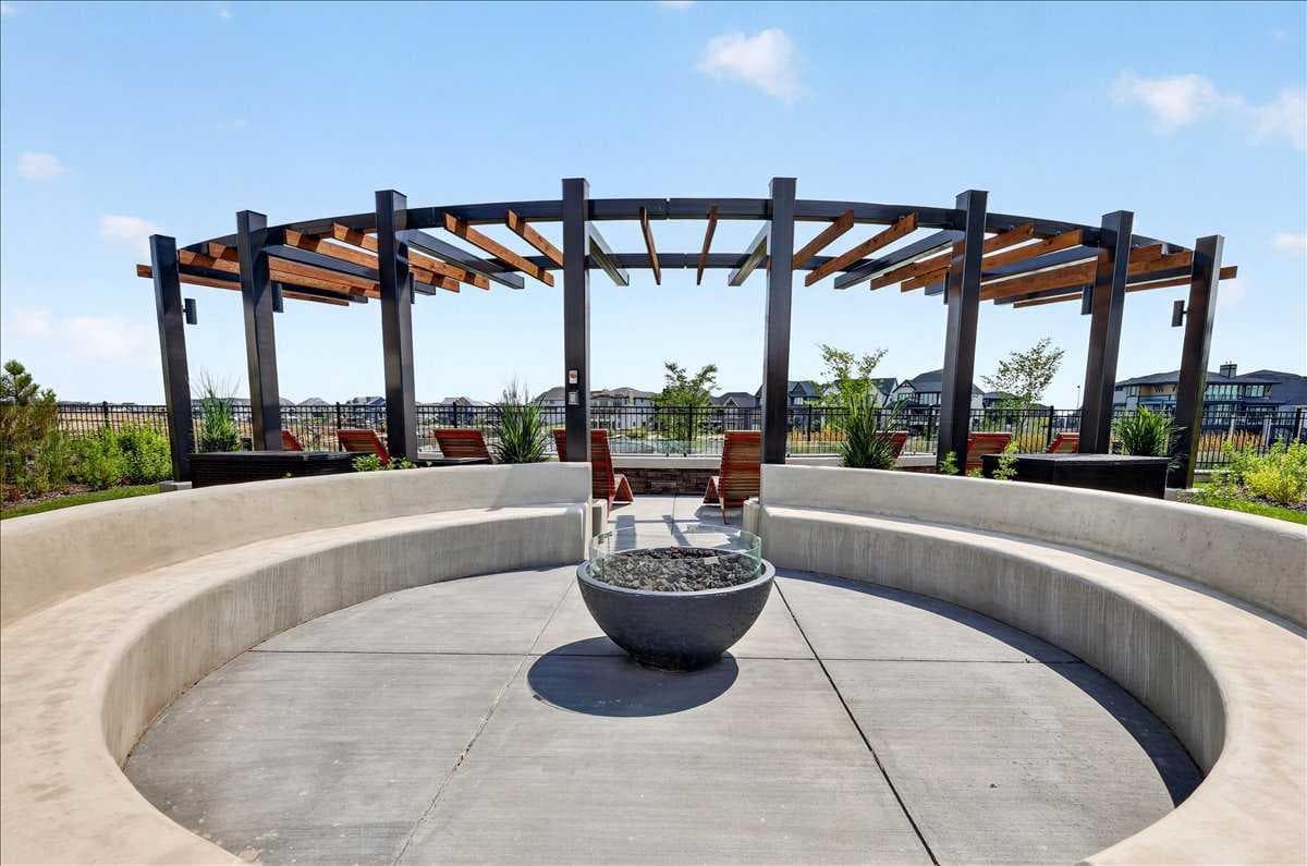 101, 150 Marina Cove SE