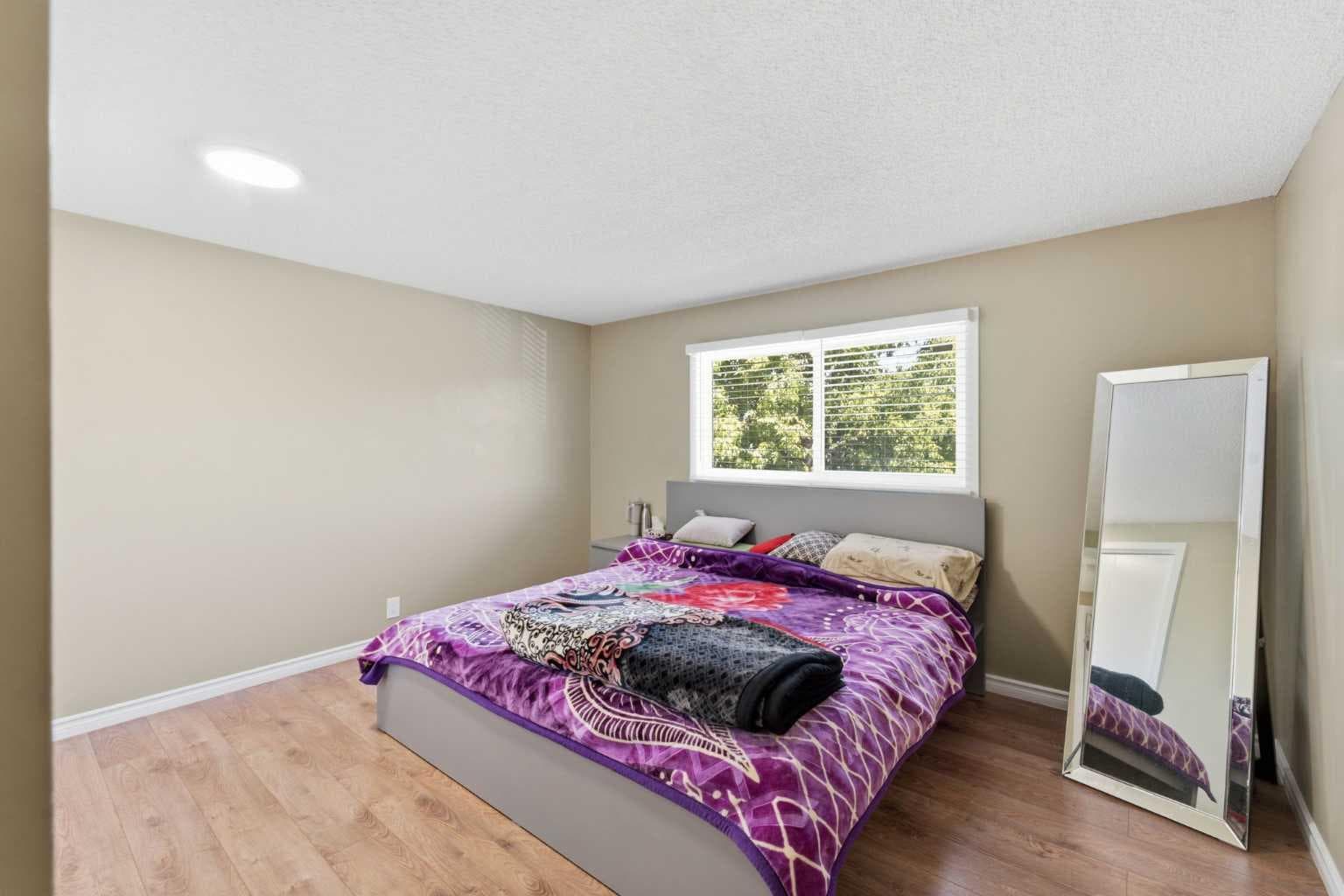 227 Abalone Place NE
