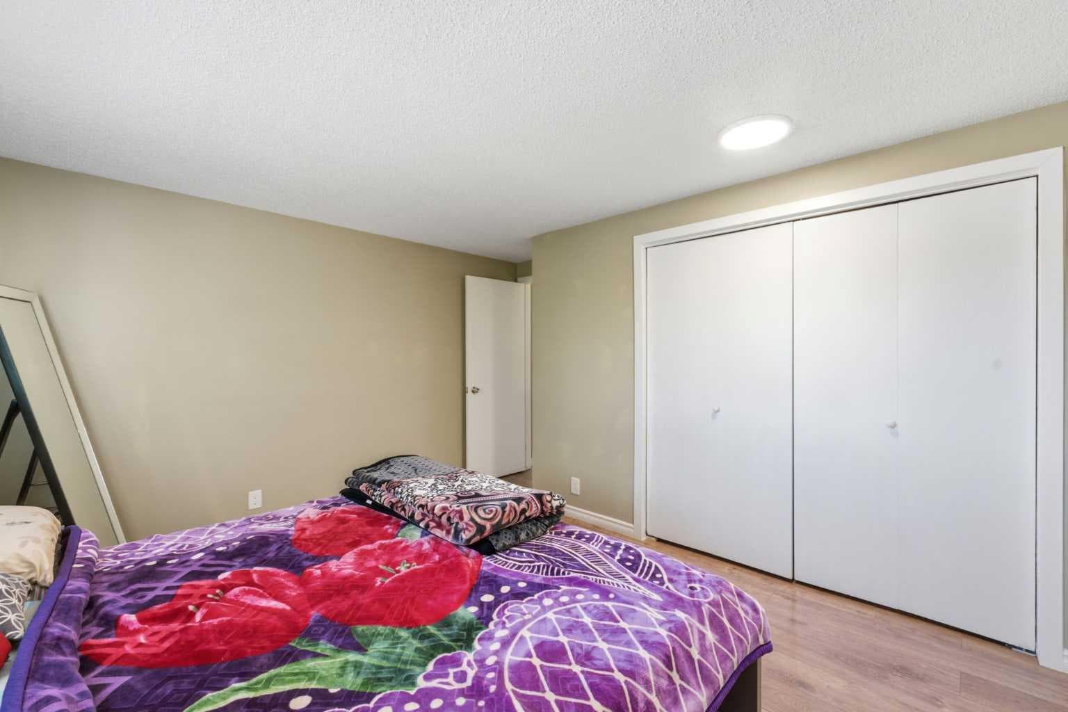 227 Abalone Place NE