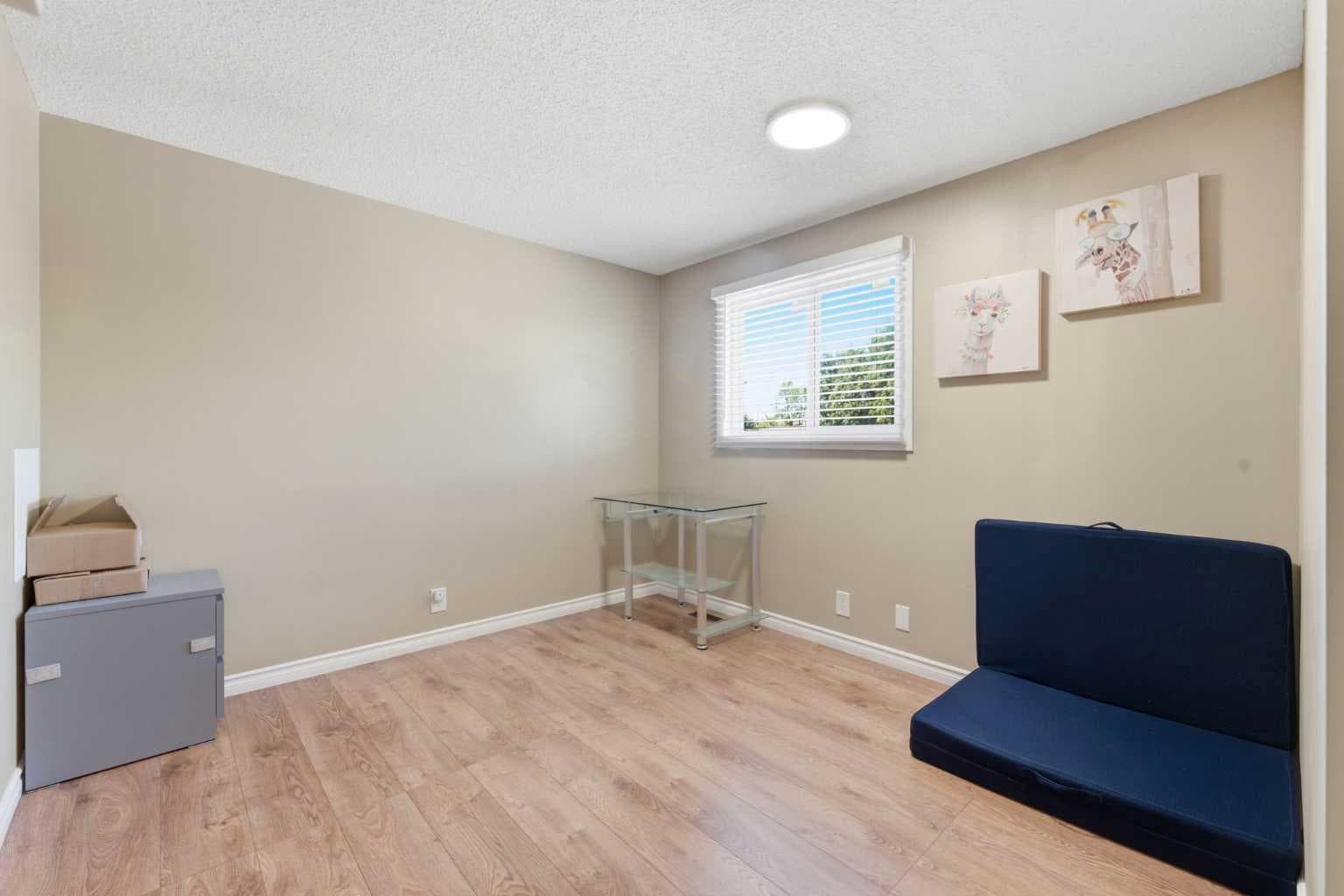 227 Abalone Place NE