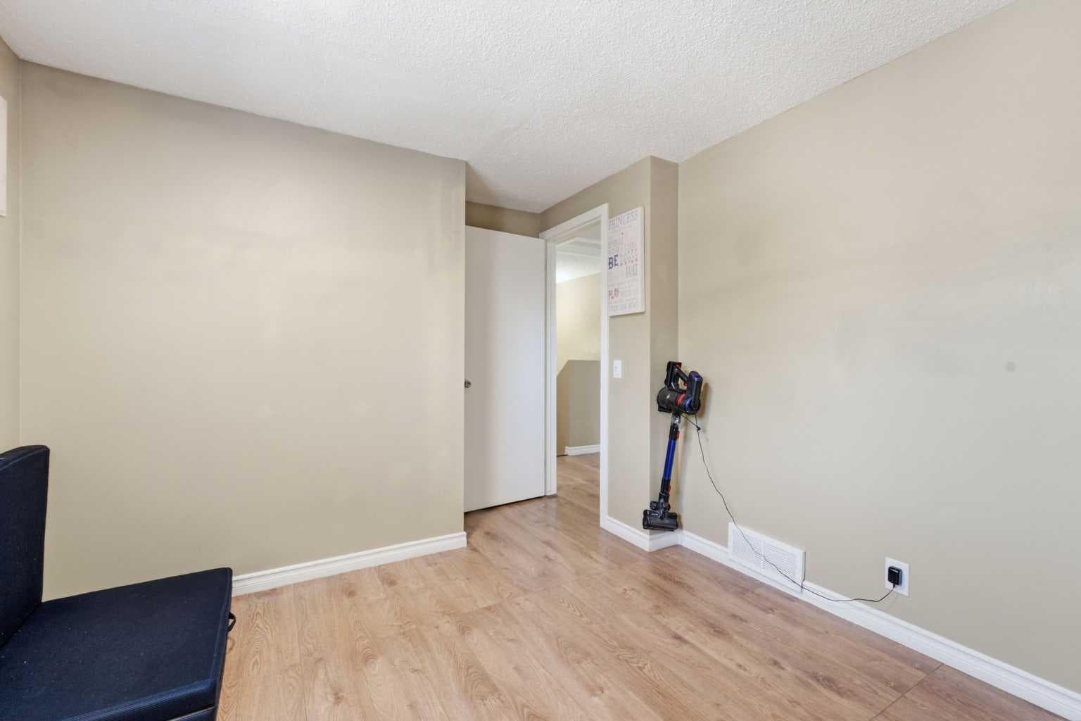 227 Abalone Place NE