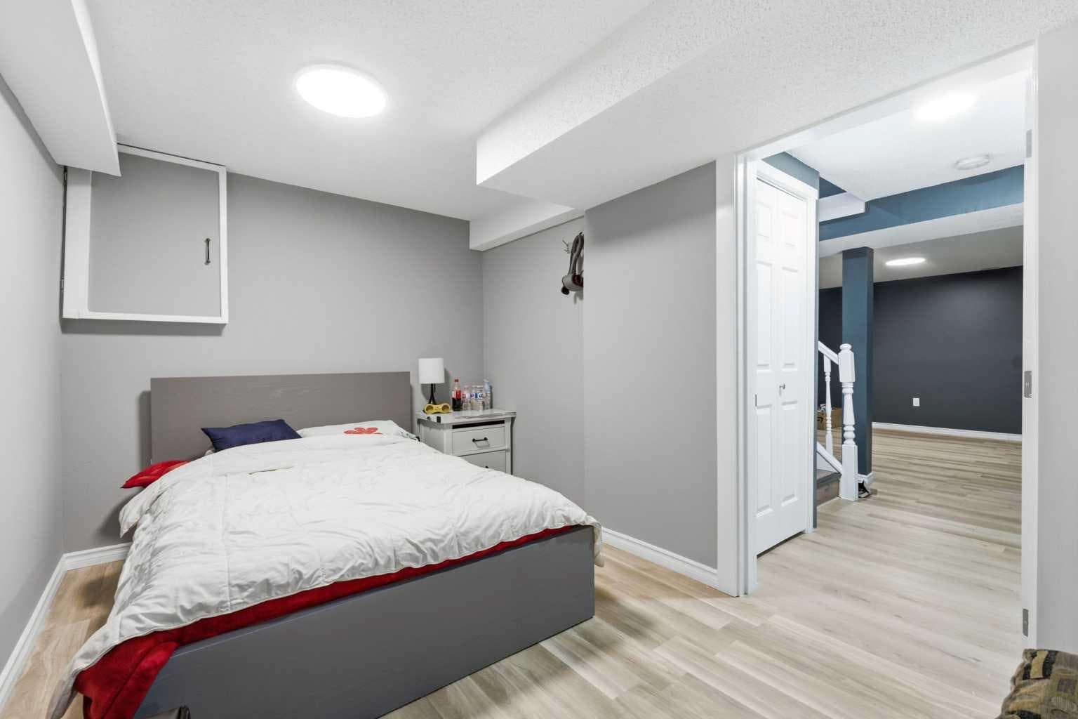 227 Abalone Place NE