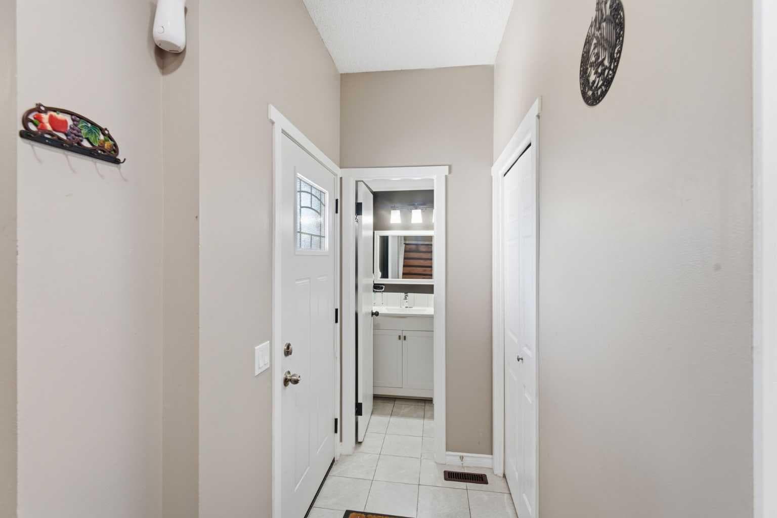 227 Abalone Place NE