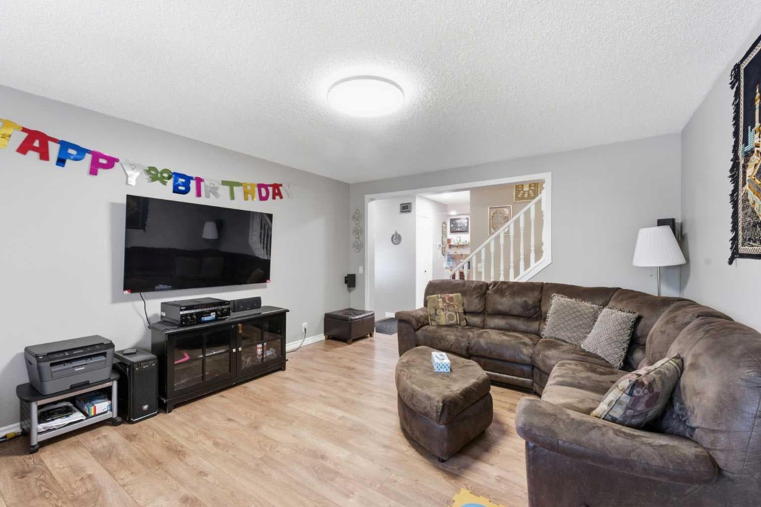 227 Abalone Place NE