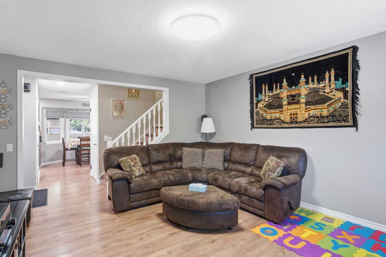 227 Abalone Place NE