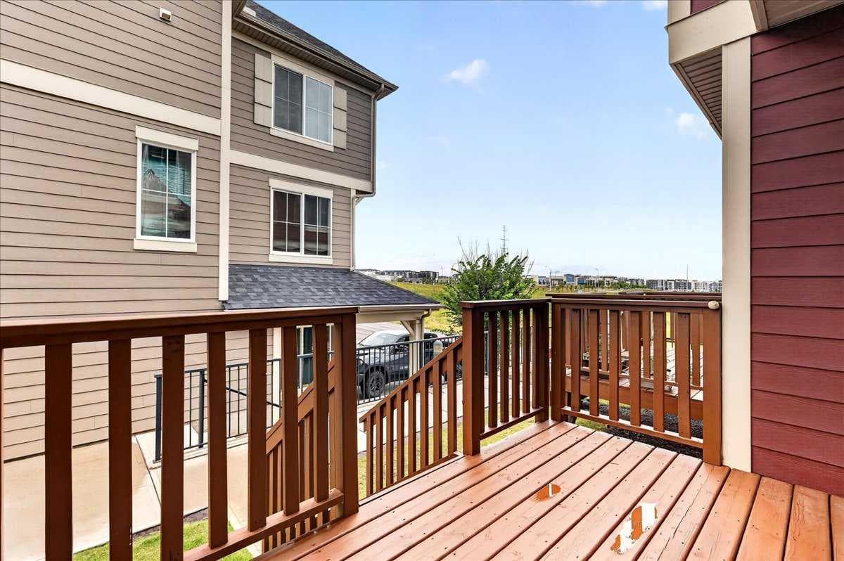 77 Kinlea Way NW