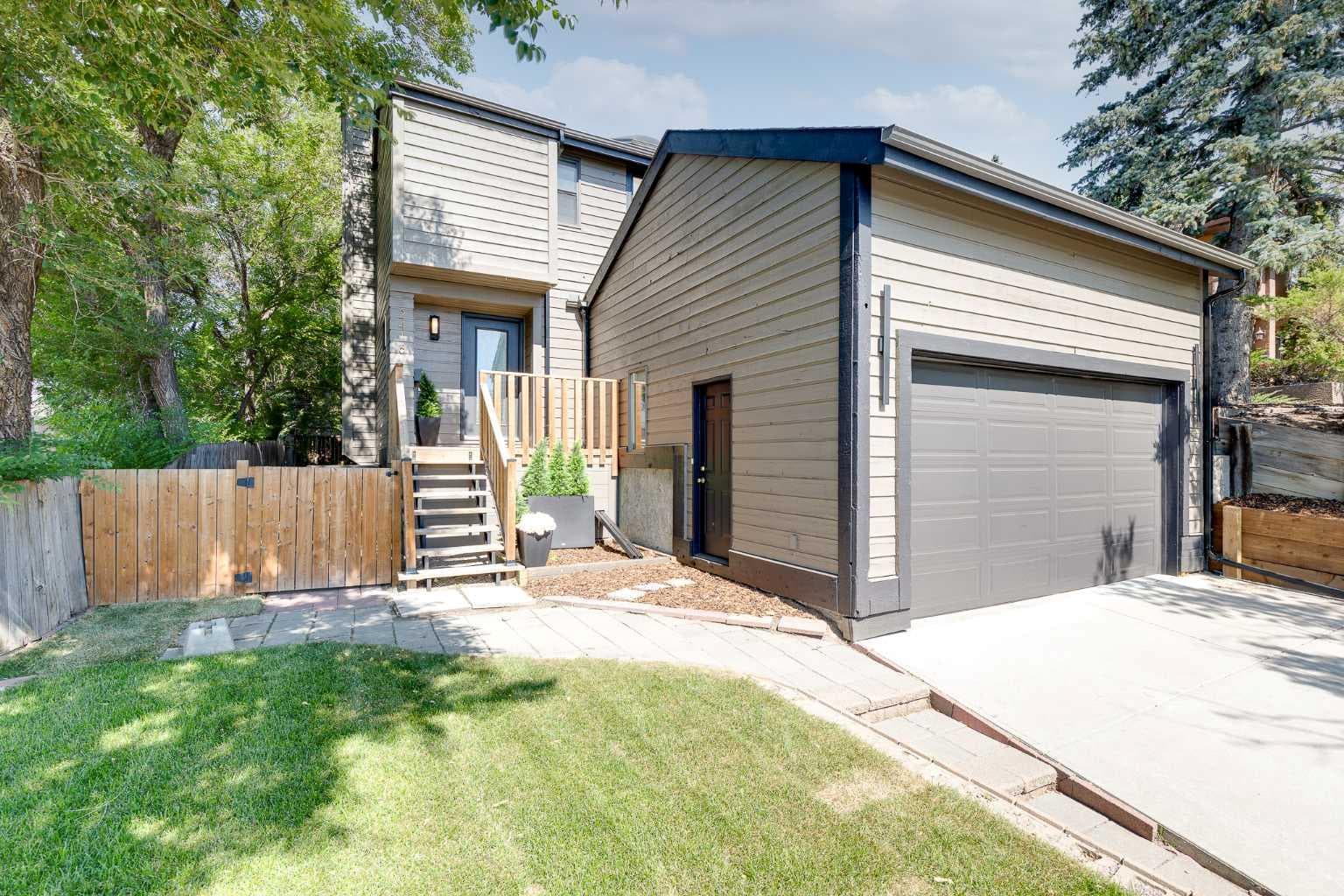 2416 14 Avenue NW
