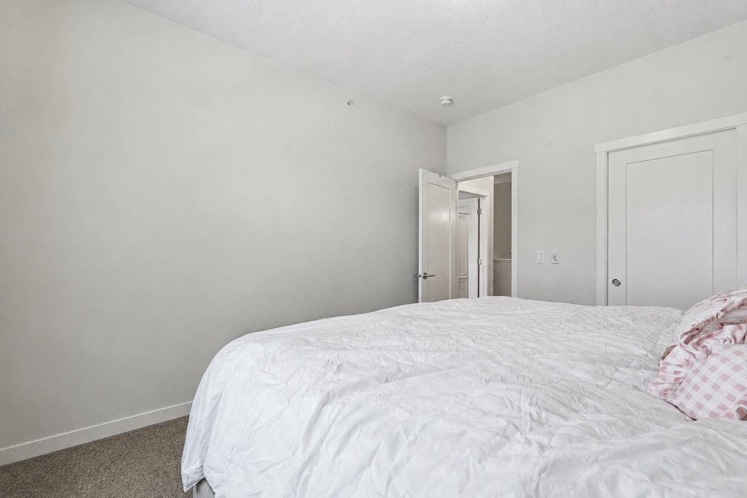 605, 400 Belmont Street SW