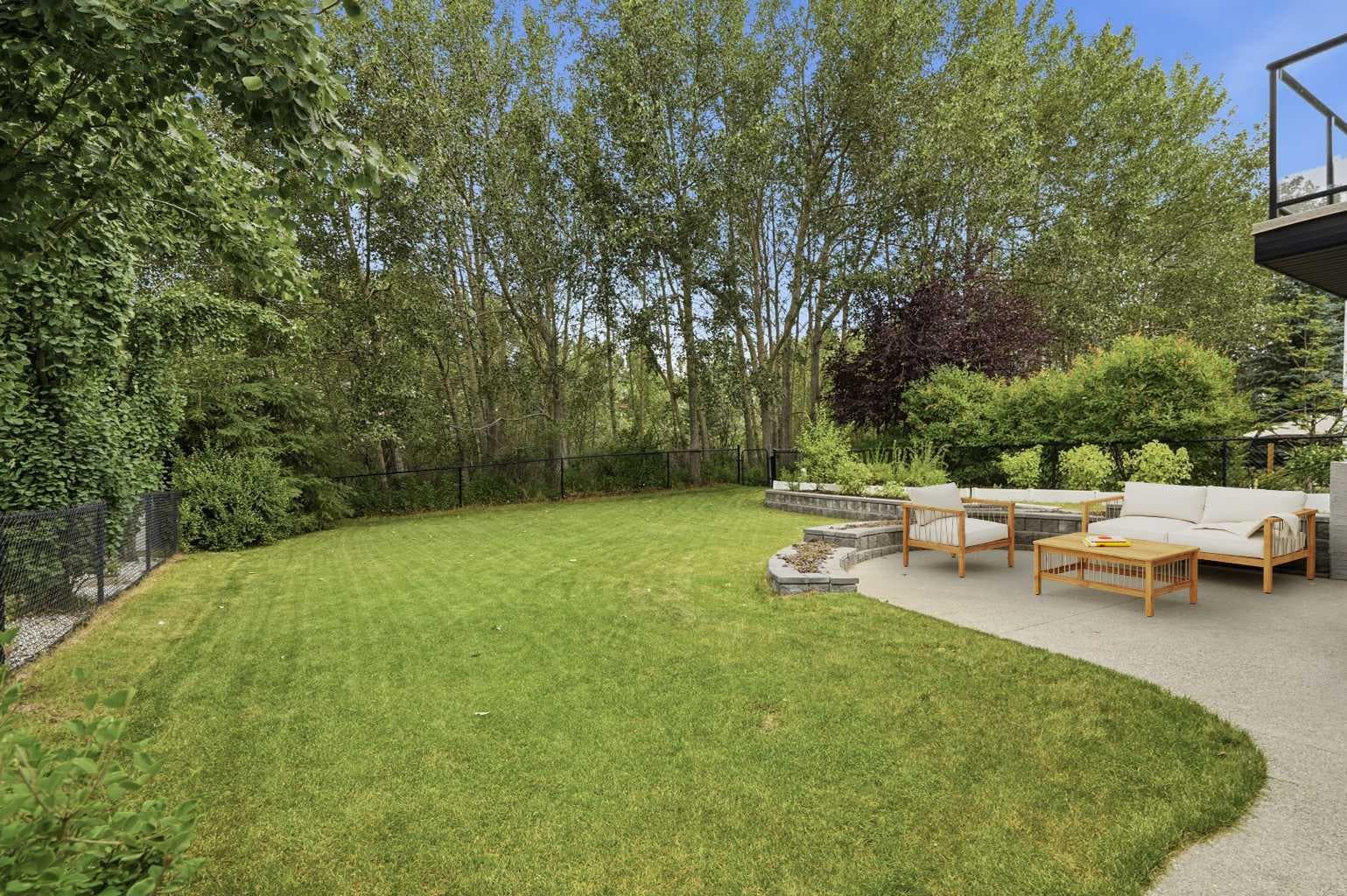 75 Royal Abbey Rise NW