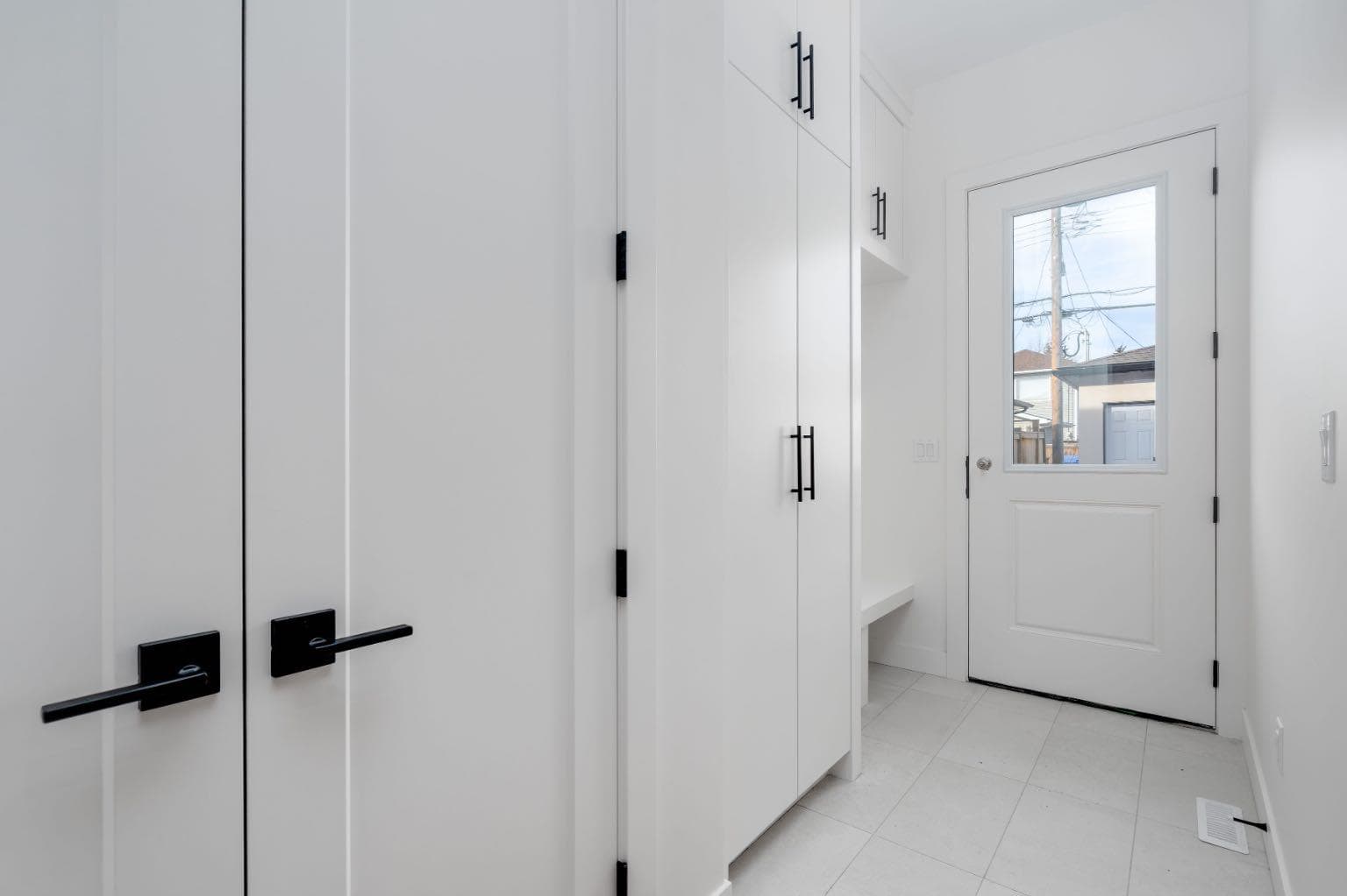 2229 36 Street SW