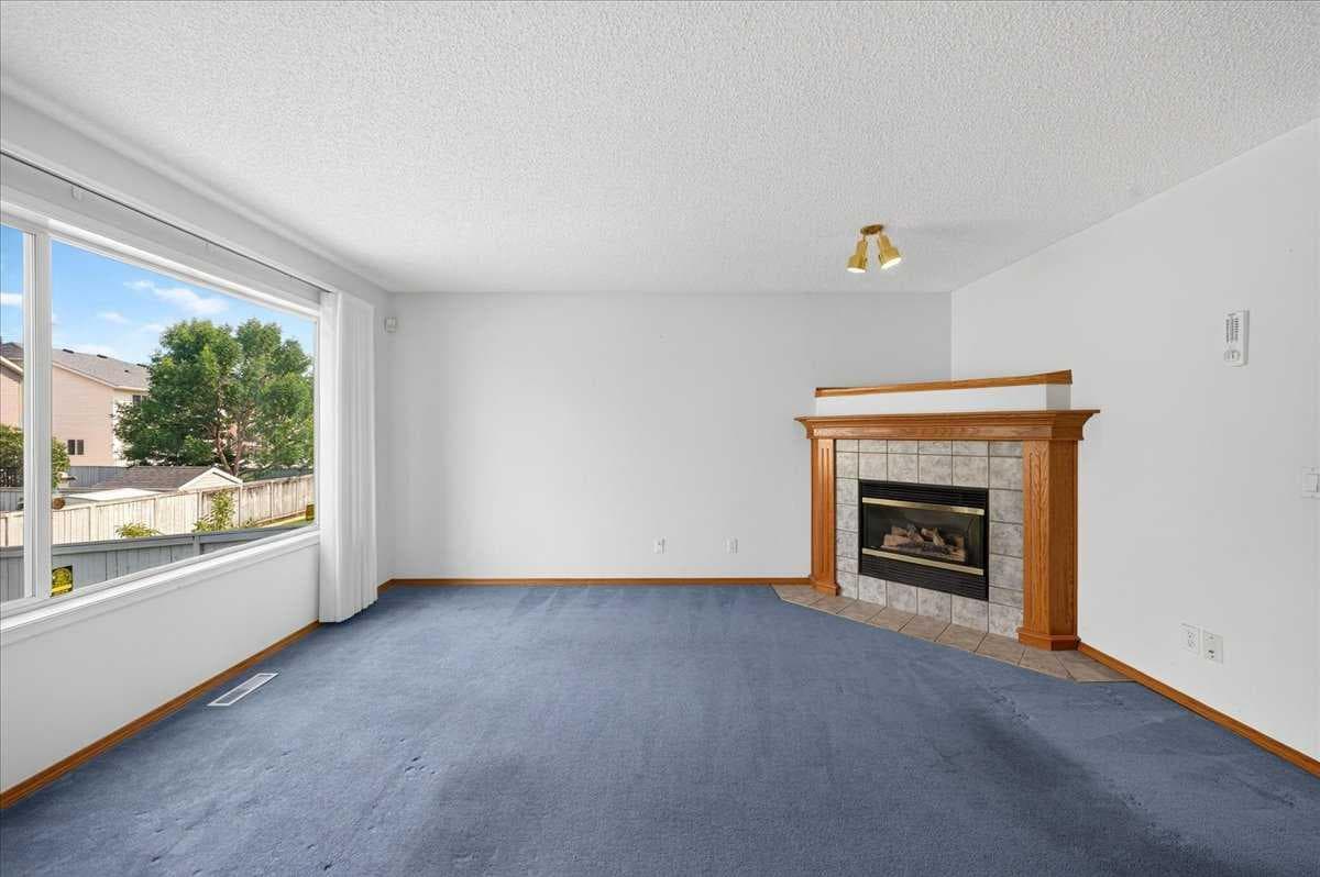 74 Anaheim Gardens NE