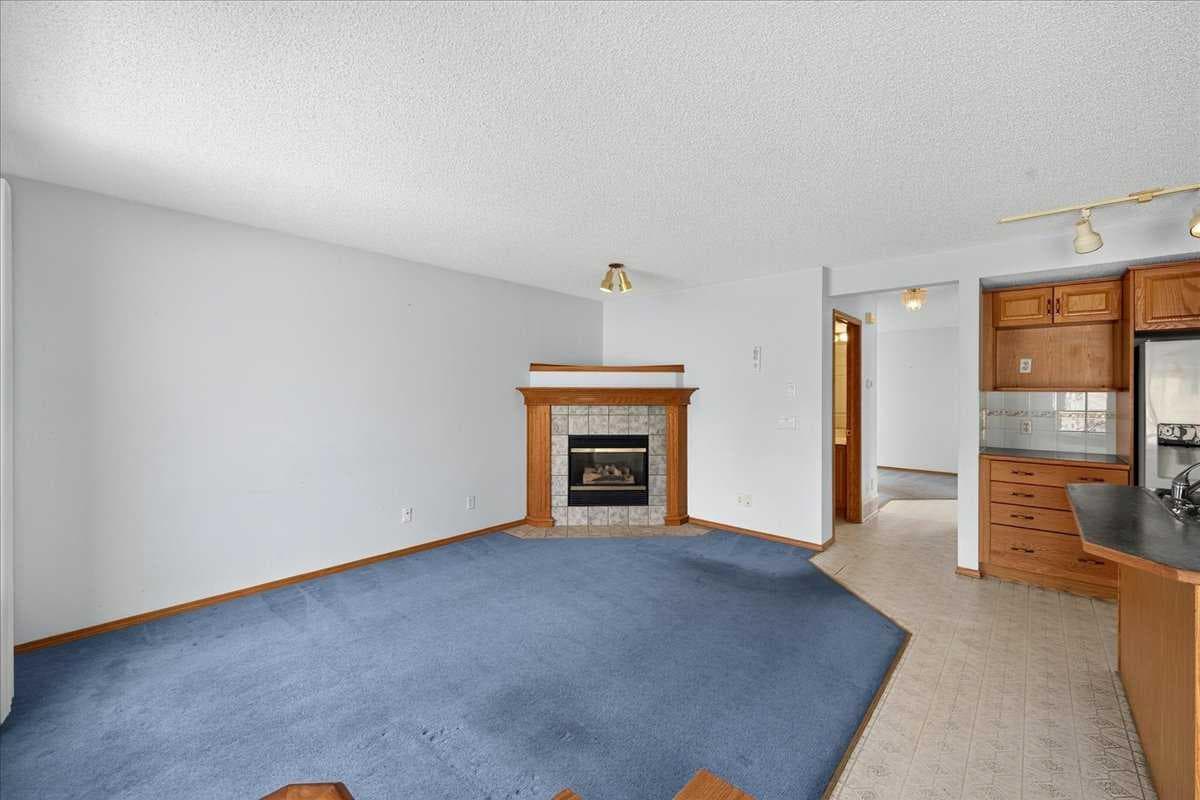 74 Anaheim Gardens NE
