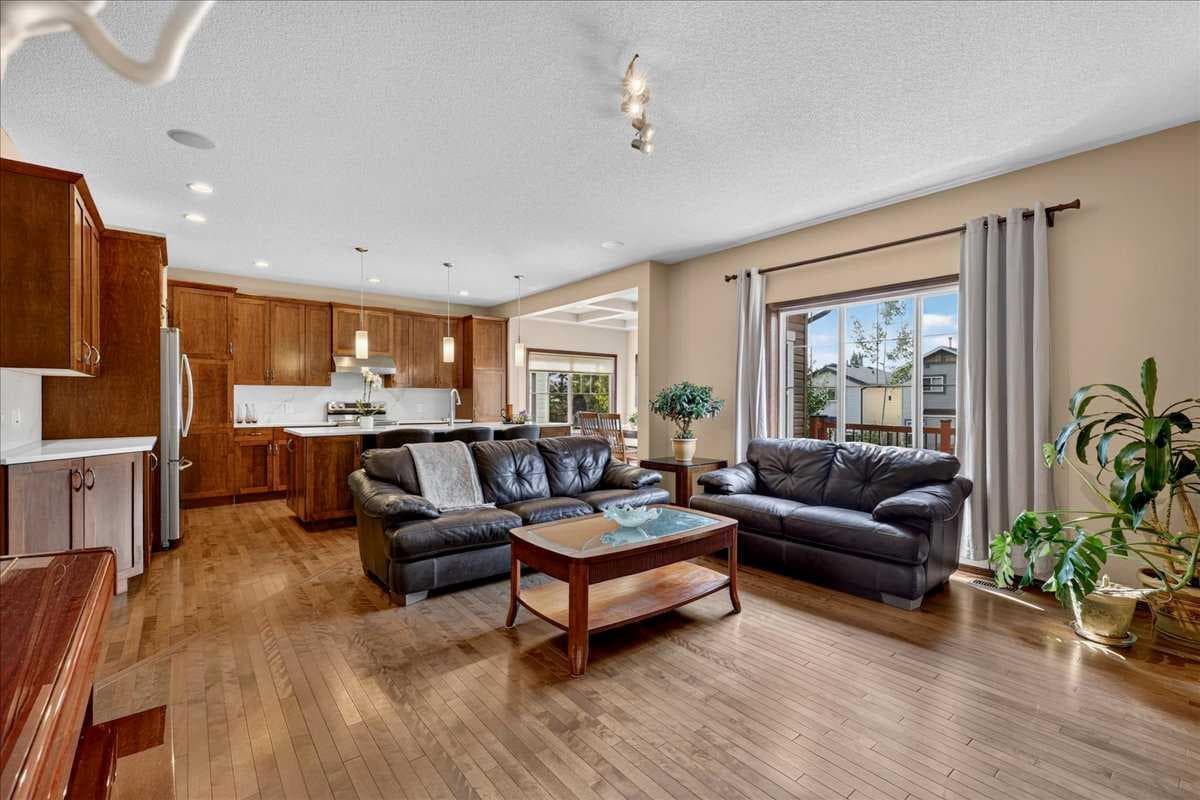 277 Evermeadow Avenue SW