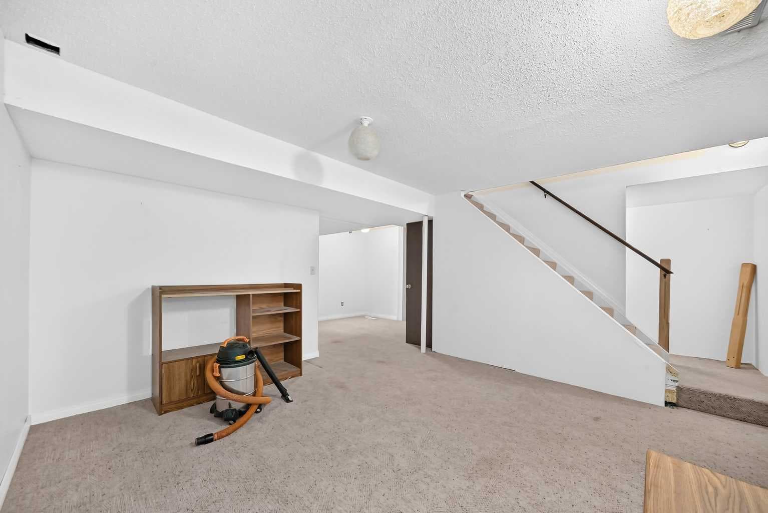 6437 Coach Hill Road SW