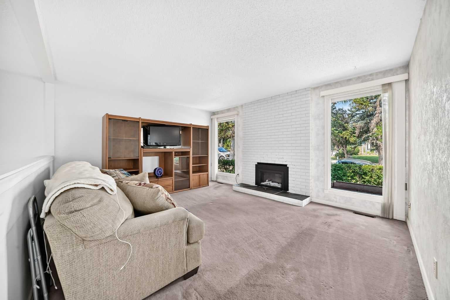 6437 Coach Hill Road SW
