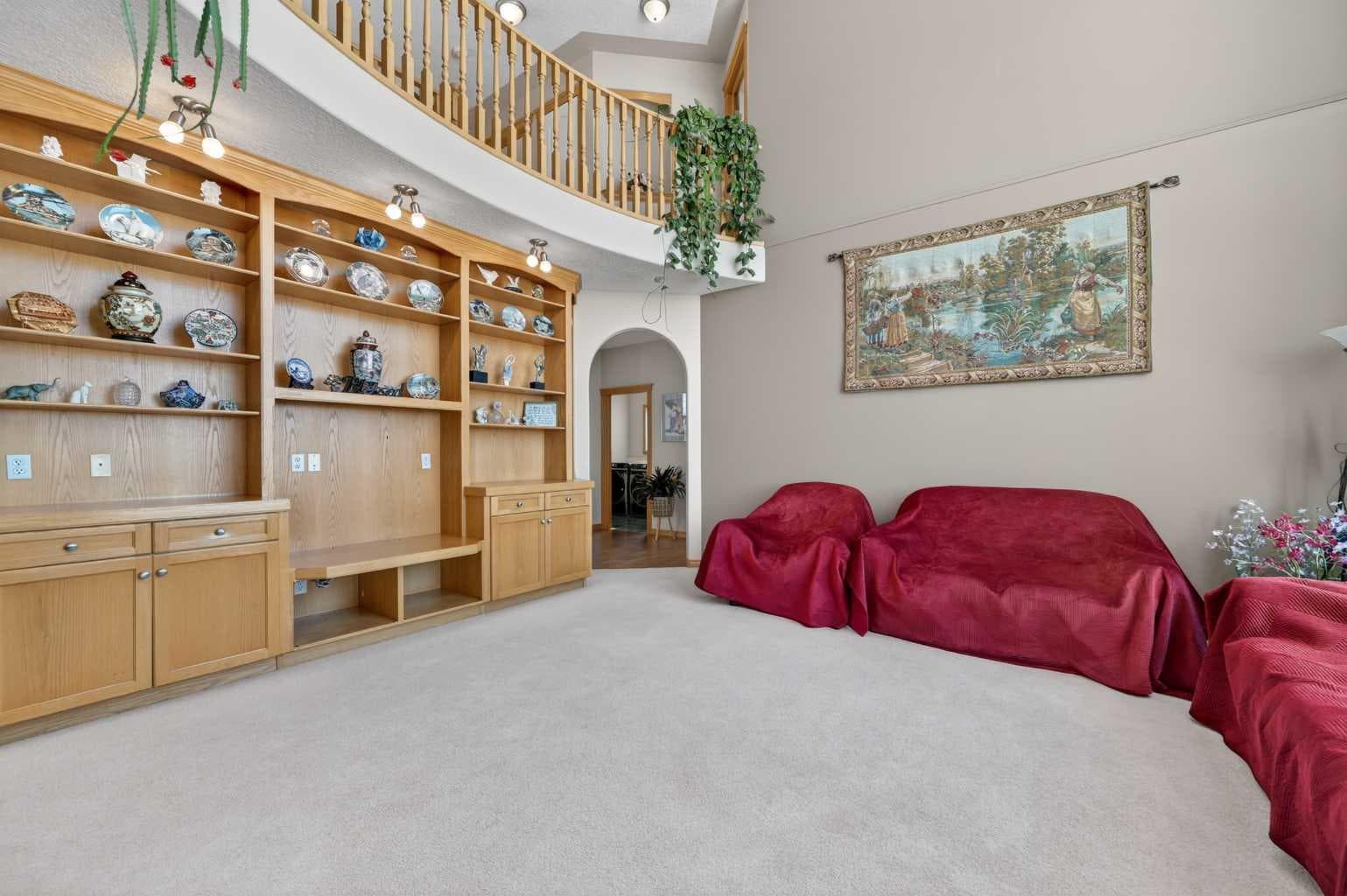 359 Rocky Ridge Drive NW