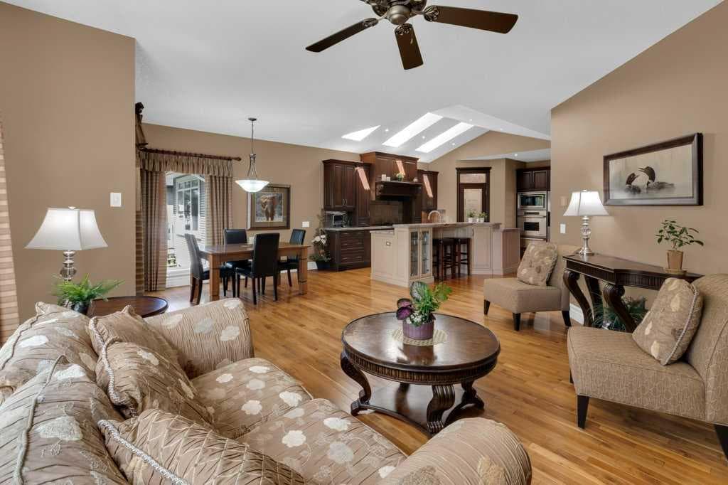 9 Tanner Close SE