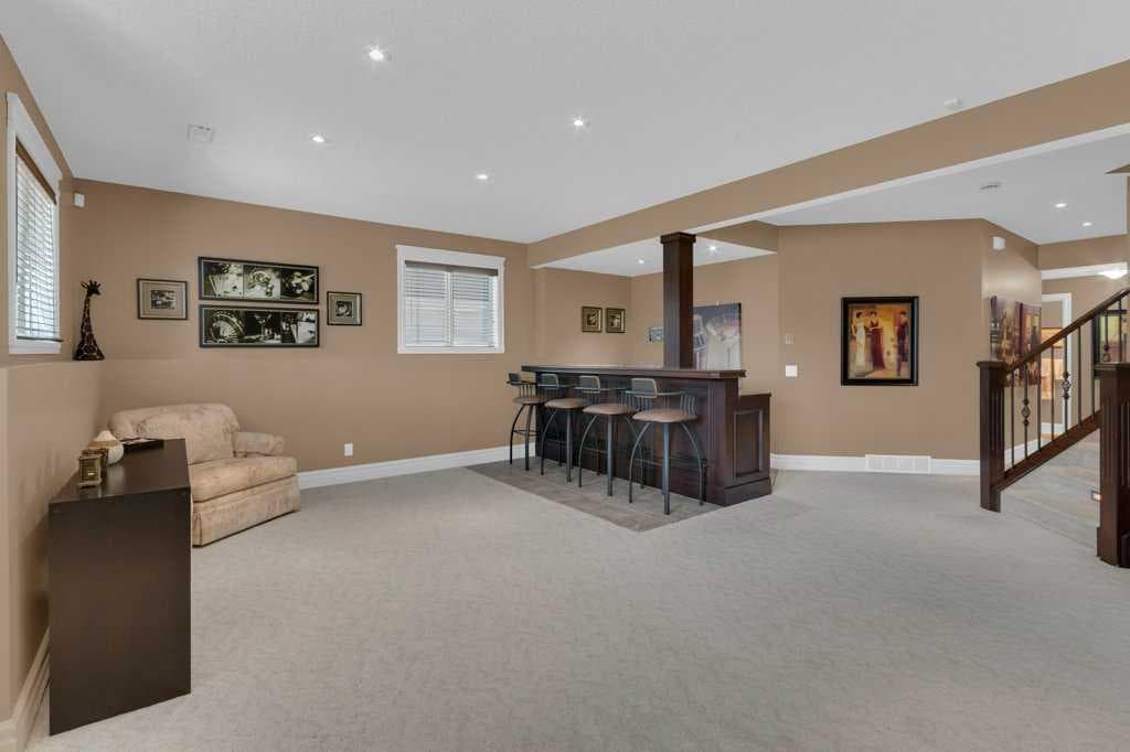 9 Tanner Close SE