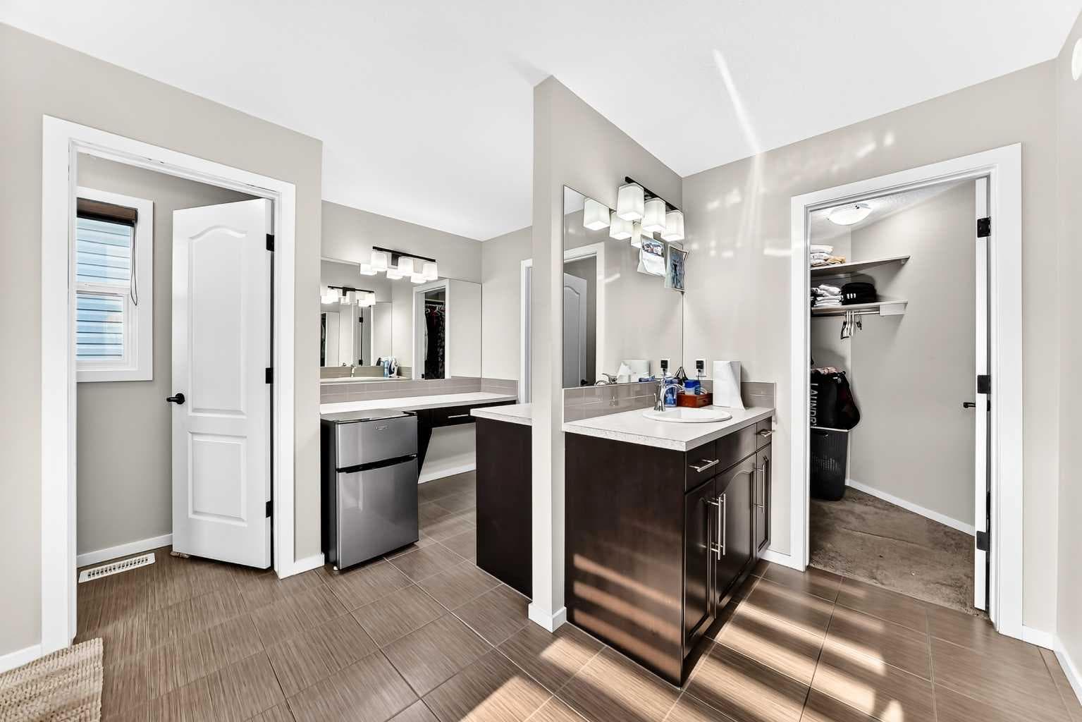 296 Nolancrest Heights NW