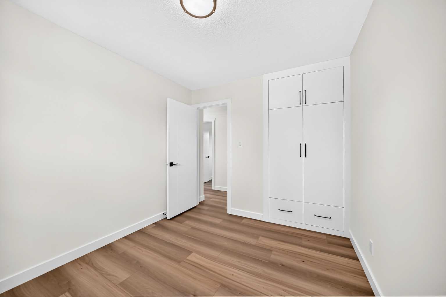 808 Avonlea Place SE
