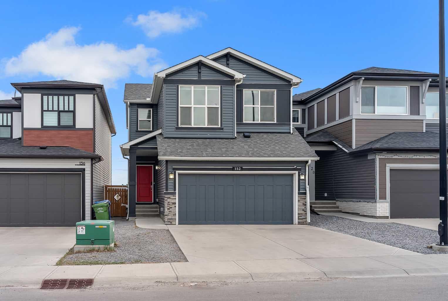 132 Howse Crescent NE