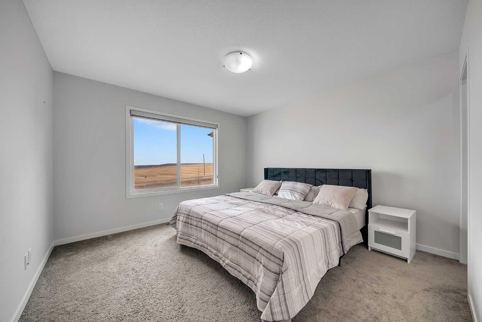 132 Howse Crescent NE