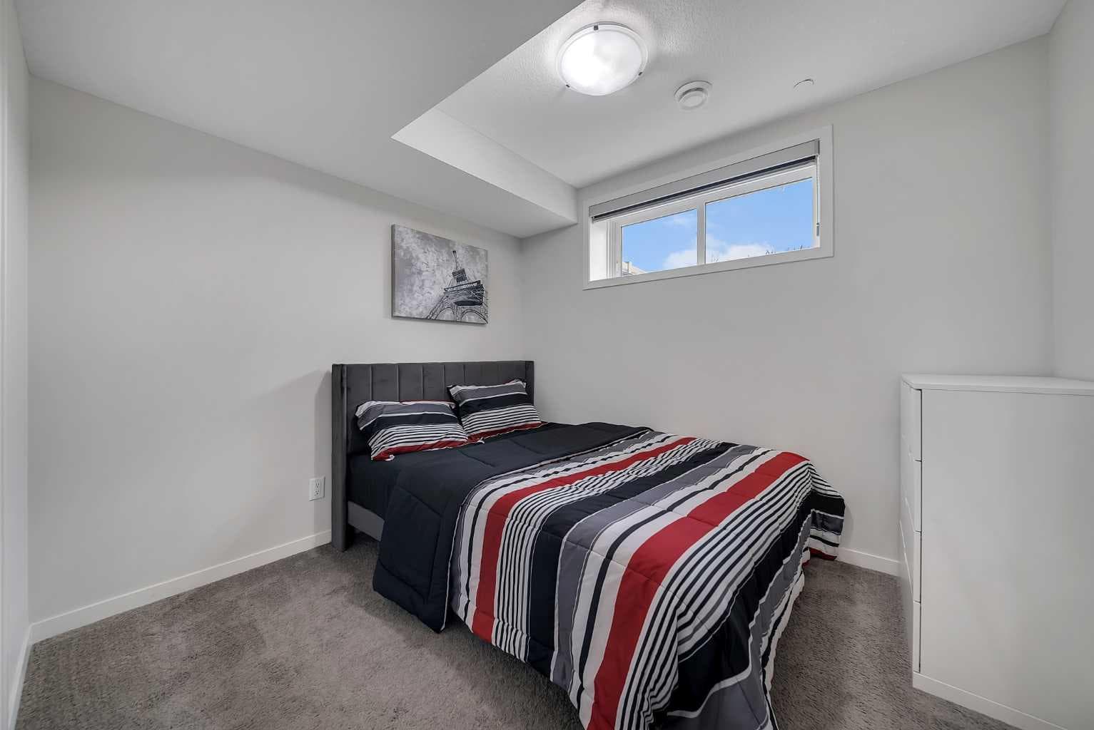 132 Howse Crescent NE