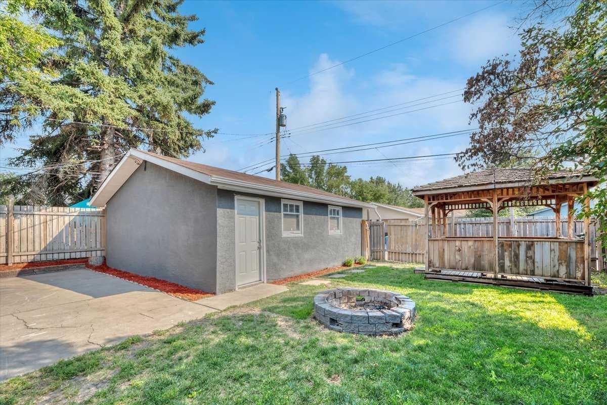 4819 Memorial Drive SE