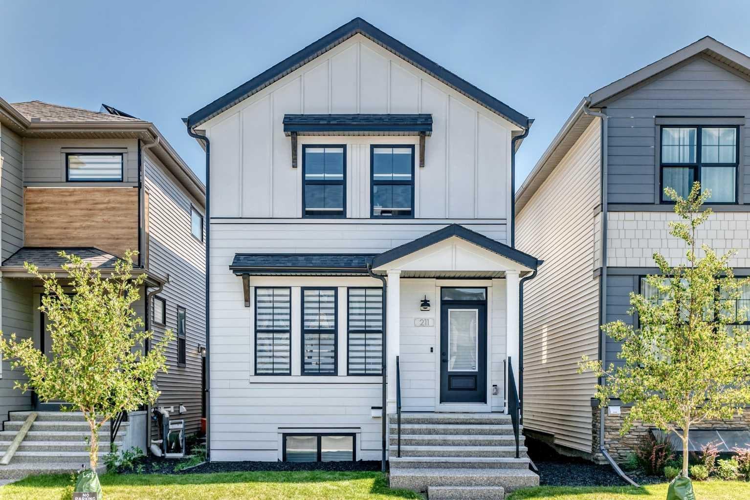 211 Silverton Glen Crescent SW