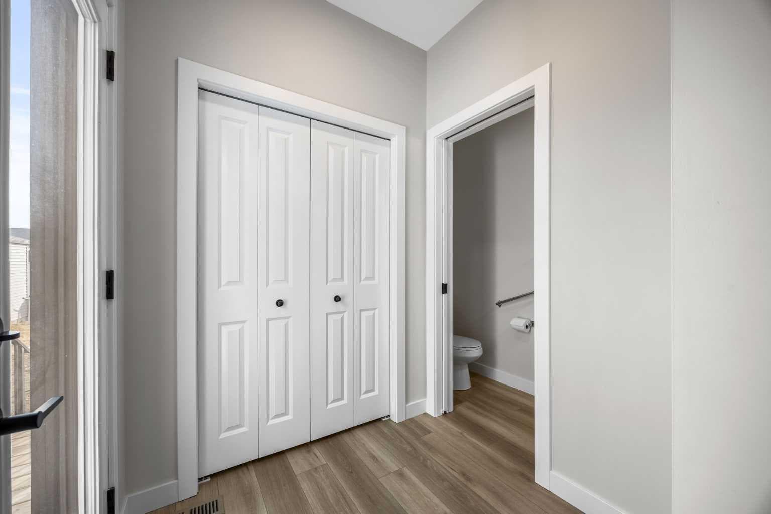 211 Silverton Glen Crescent SW