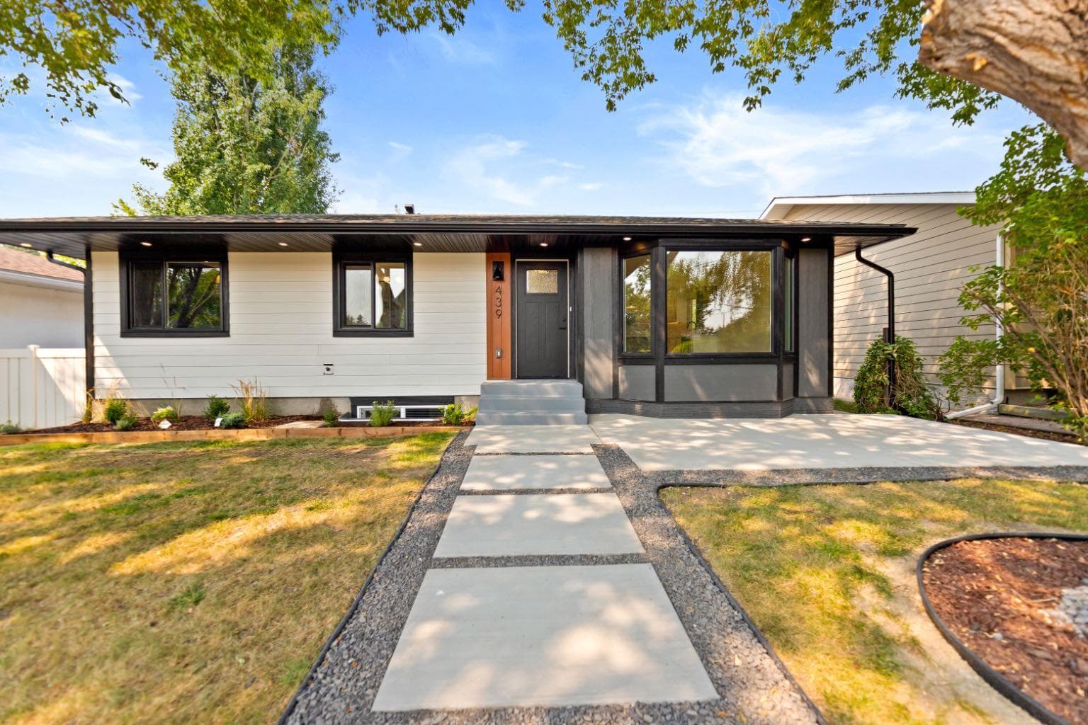 439 Arlington Drive SE