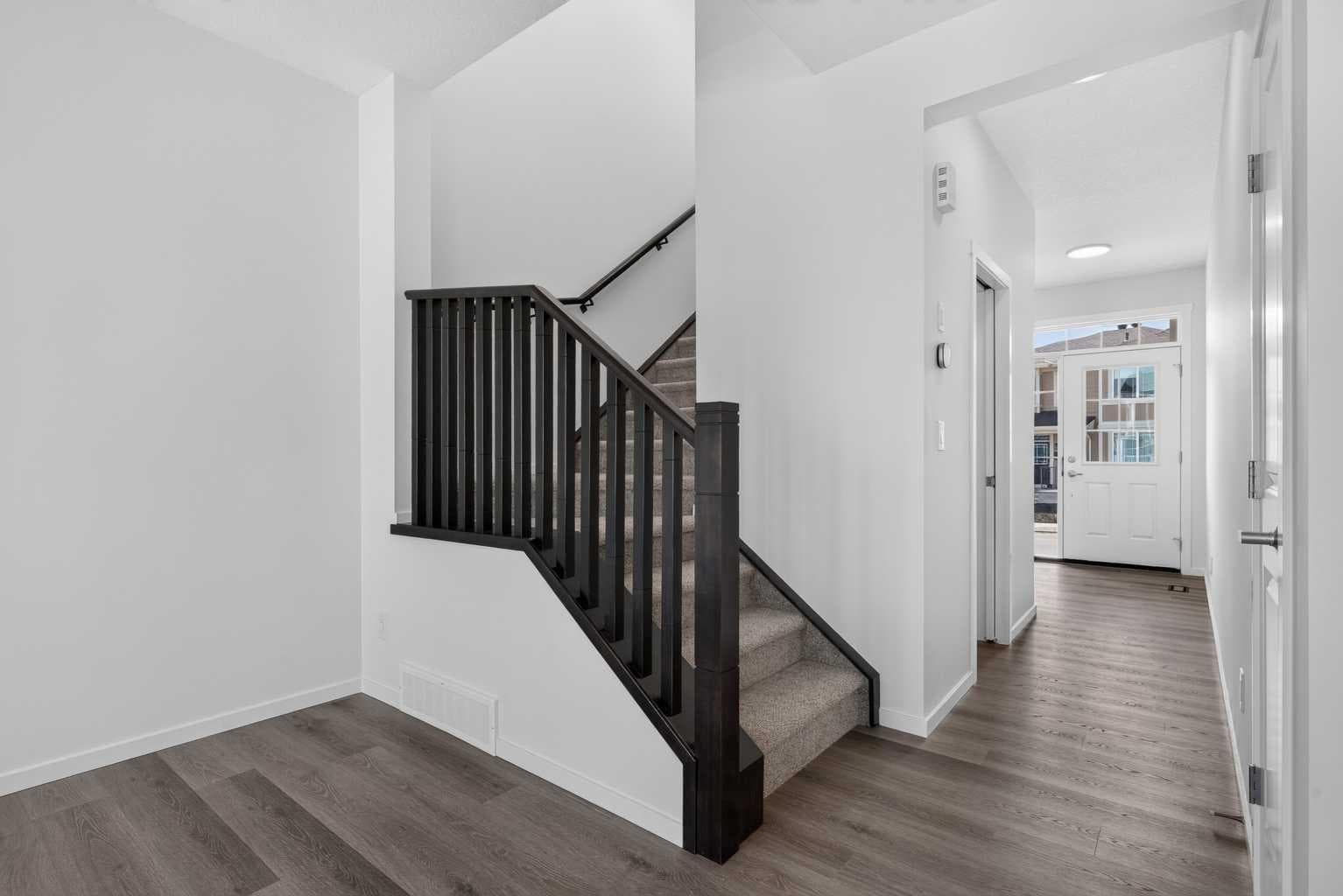 110 Yorkstone Villas SW
