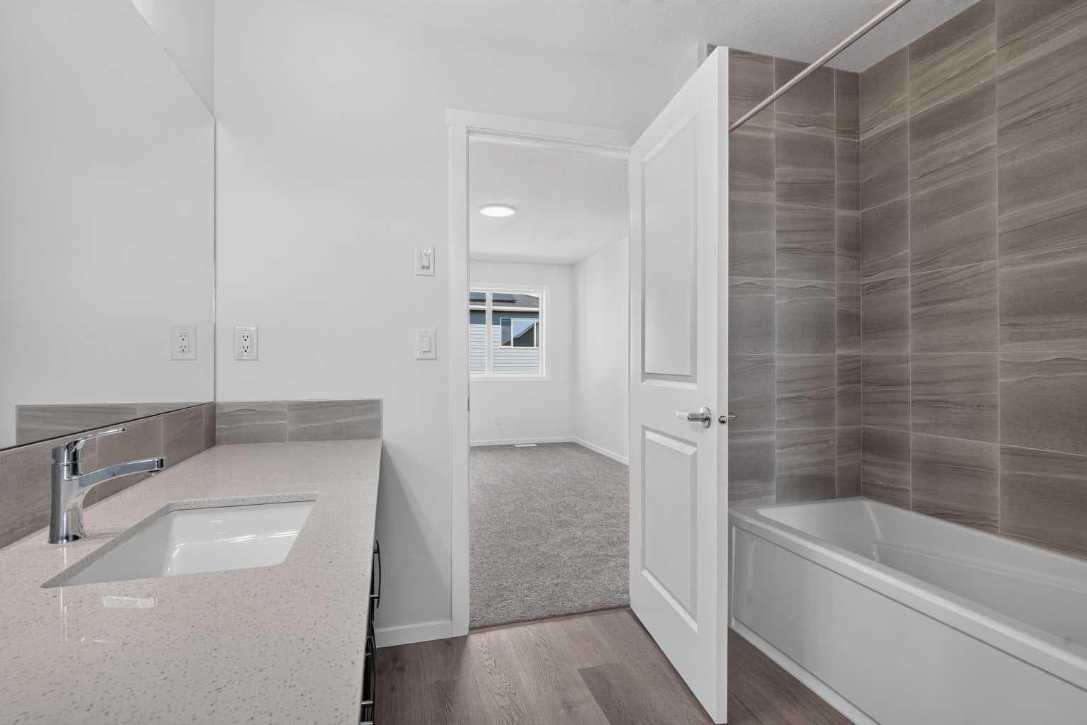 110 Yorkstone Villas SW