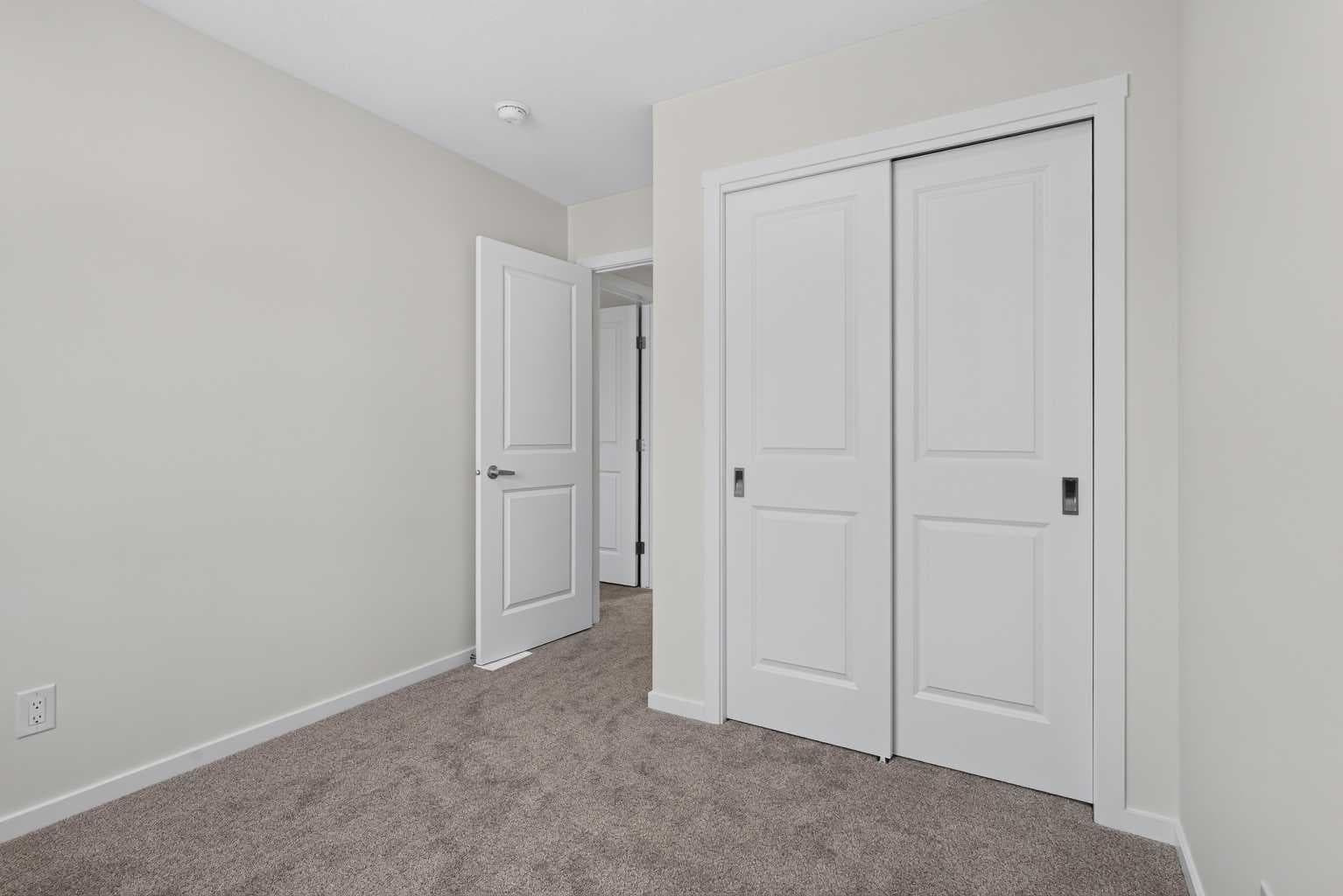 110 Yorkstone Villas SW