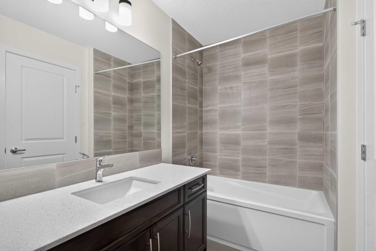 110 Yorkstone Villas SW