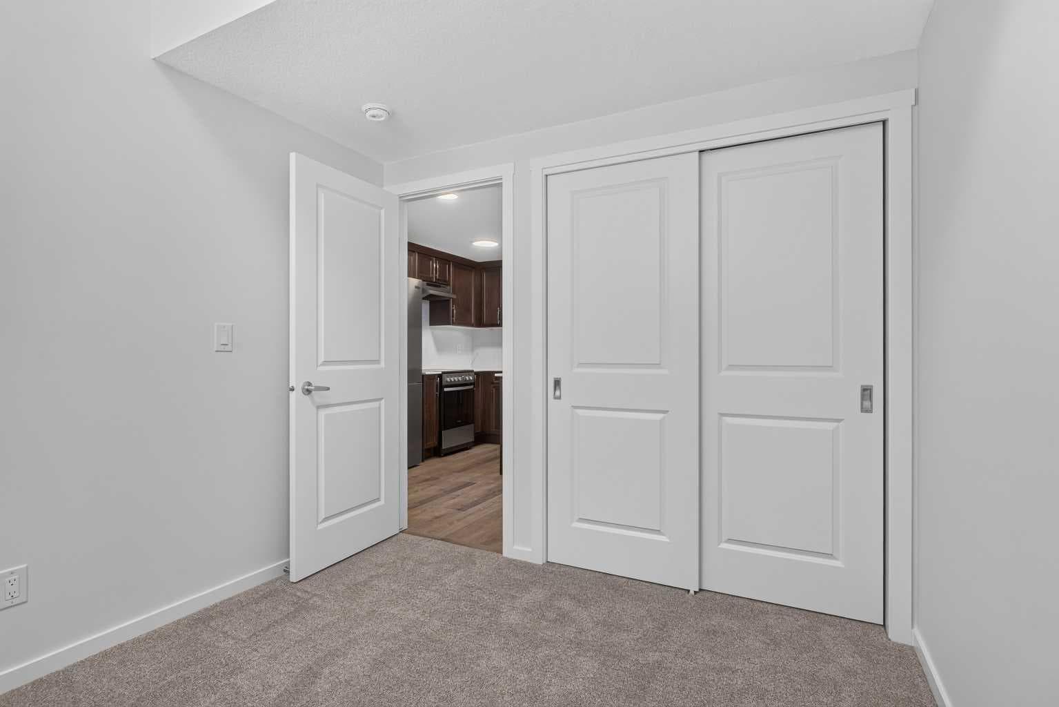 110 Yorkstone Villas SW