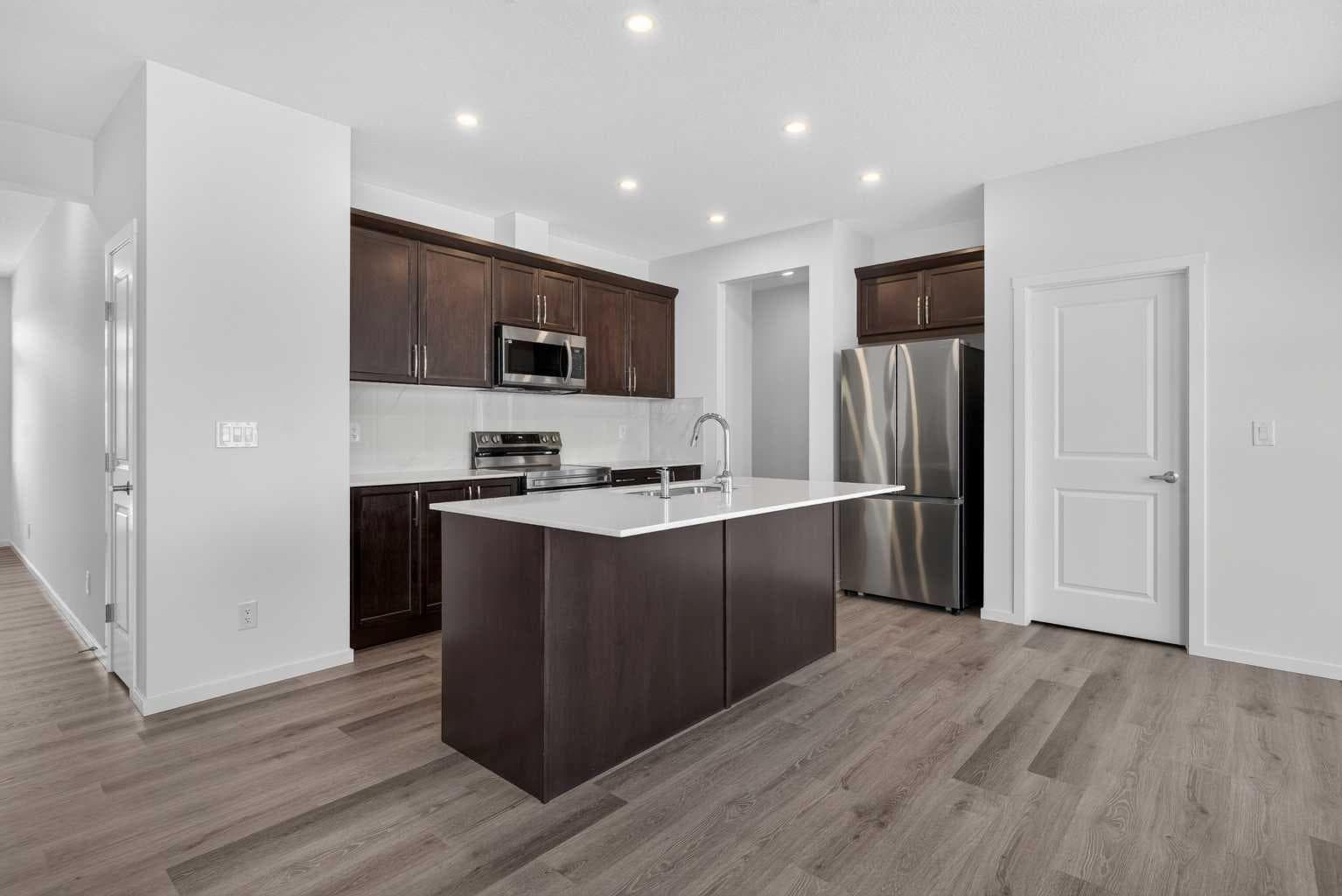 110 Yorkstone Villas SW