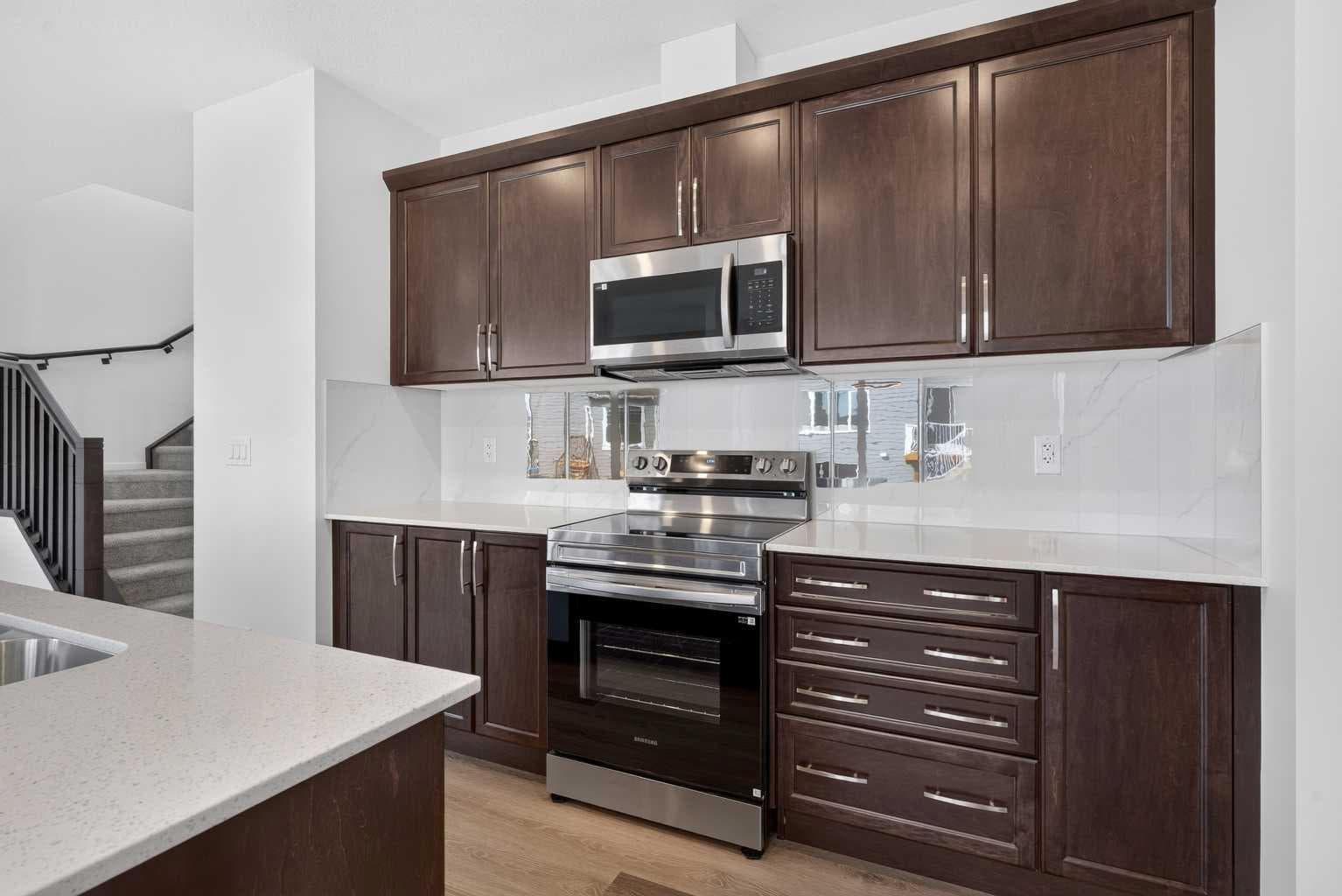 110 Yorkstone Villas SW