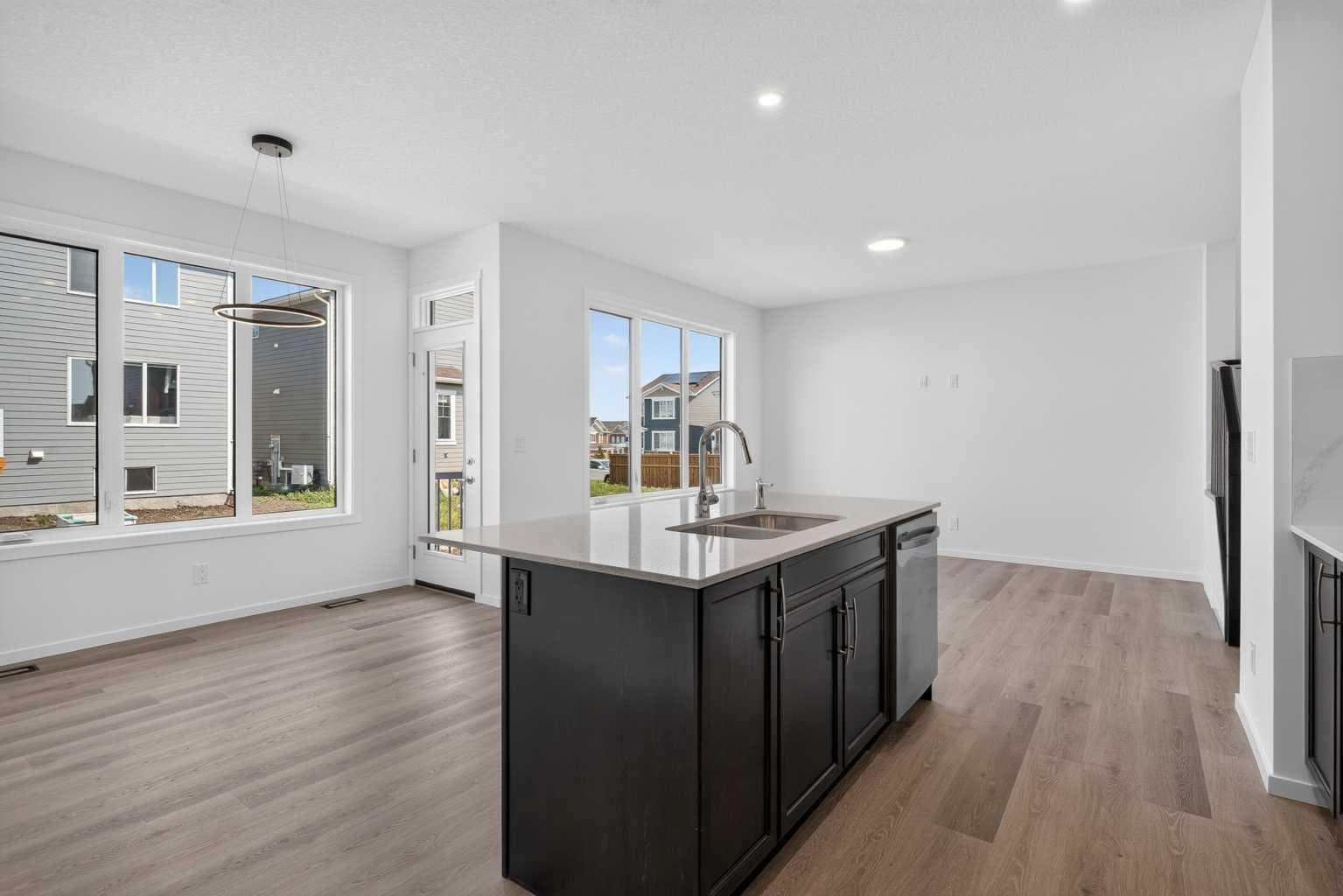 110 Yorkstone Villas SW