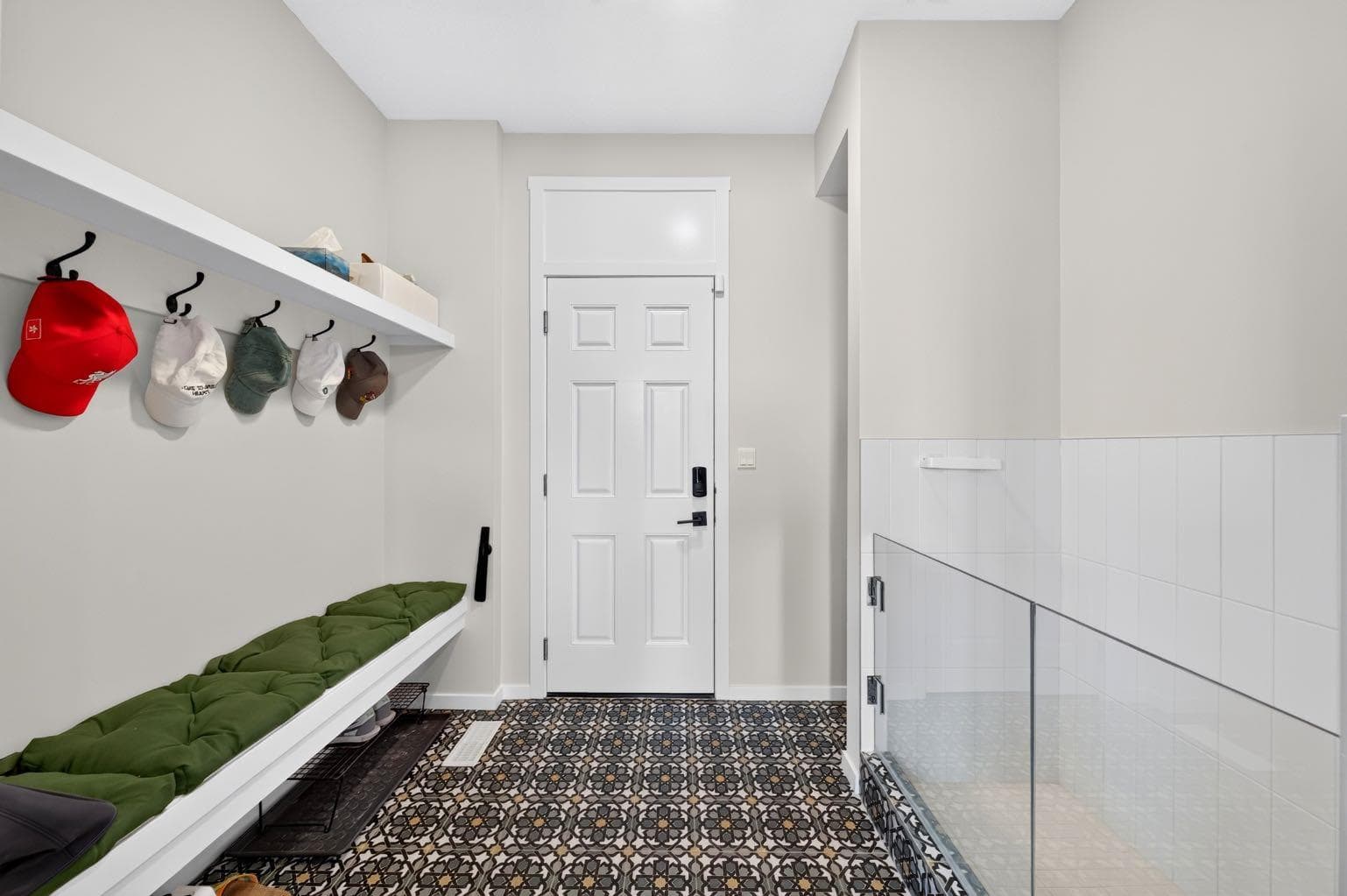 155 Carringford View NW