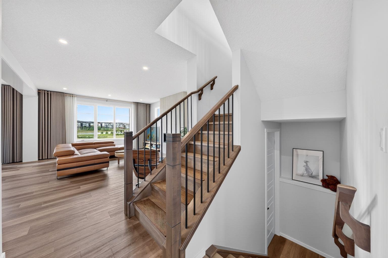 155 Carringford View NW