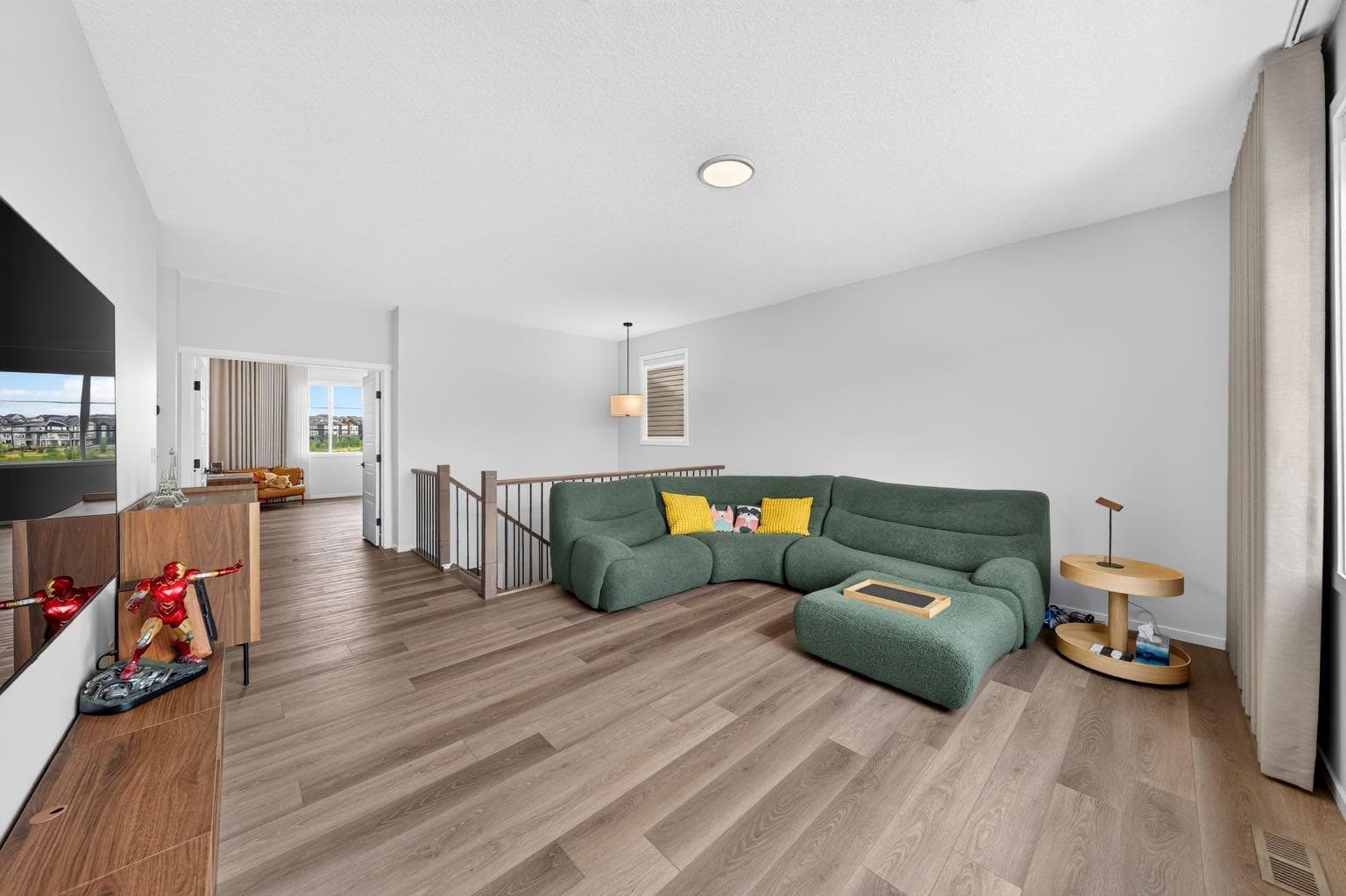 155 Carringford View NW