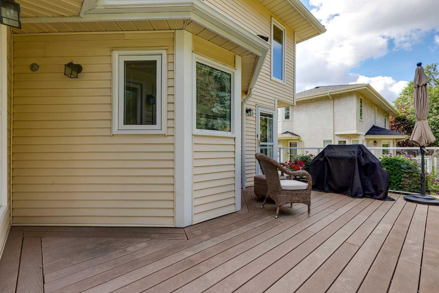 22 Varsity Estates View NW