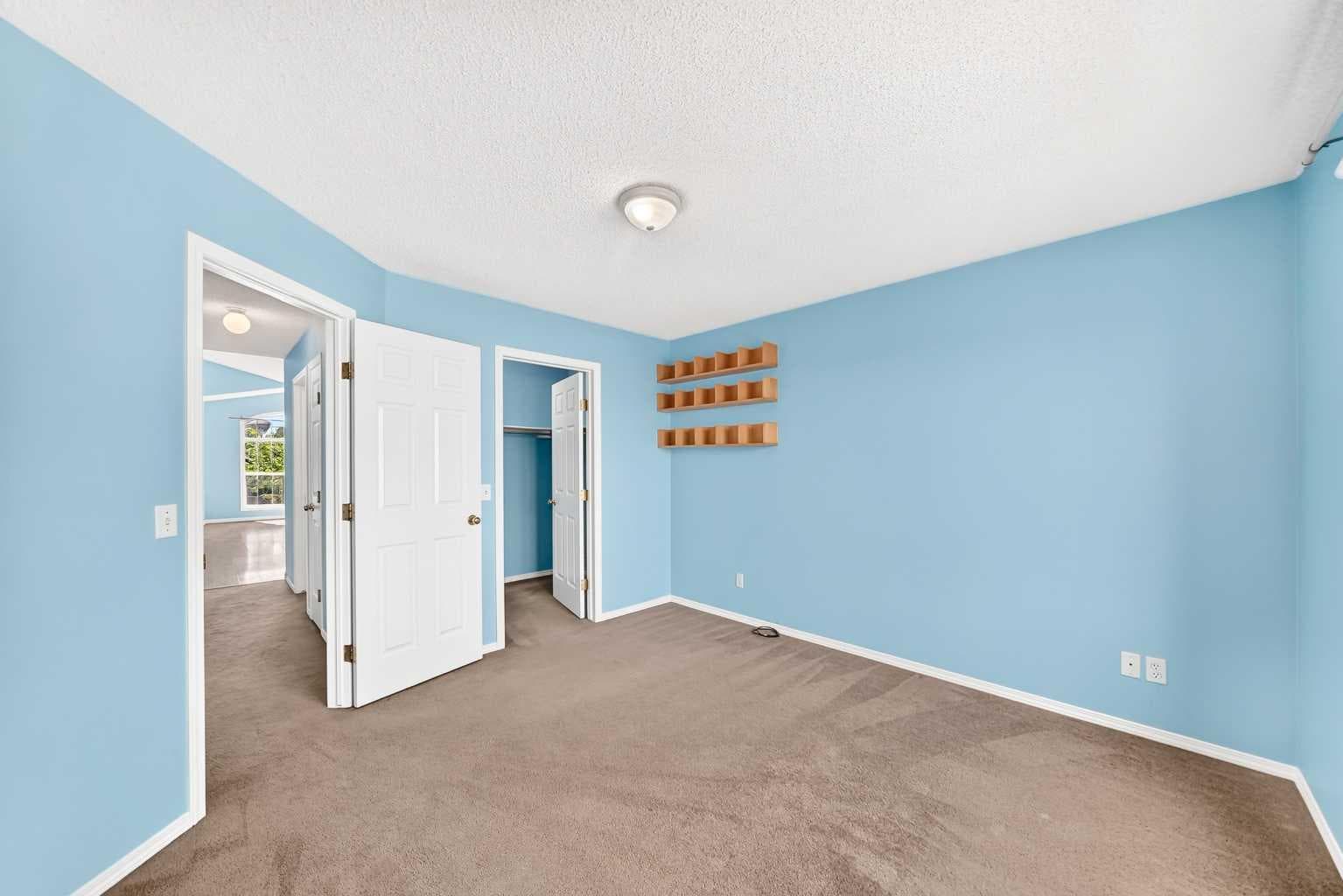 76 Coville Close NE