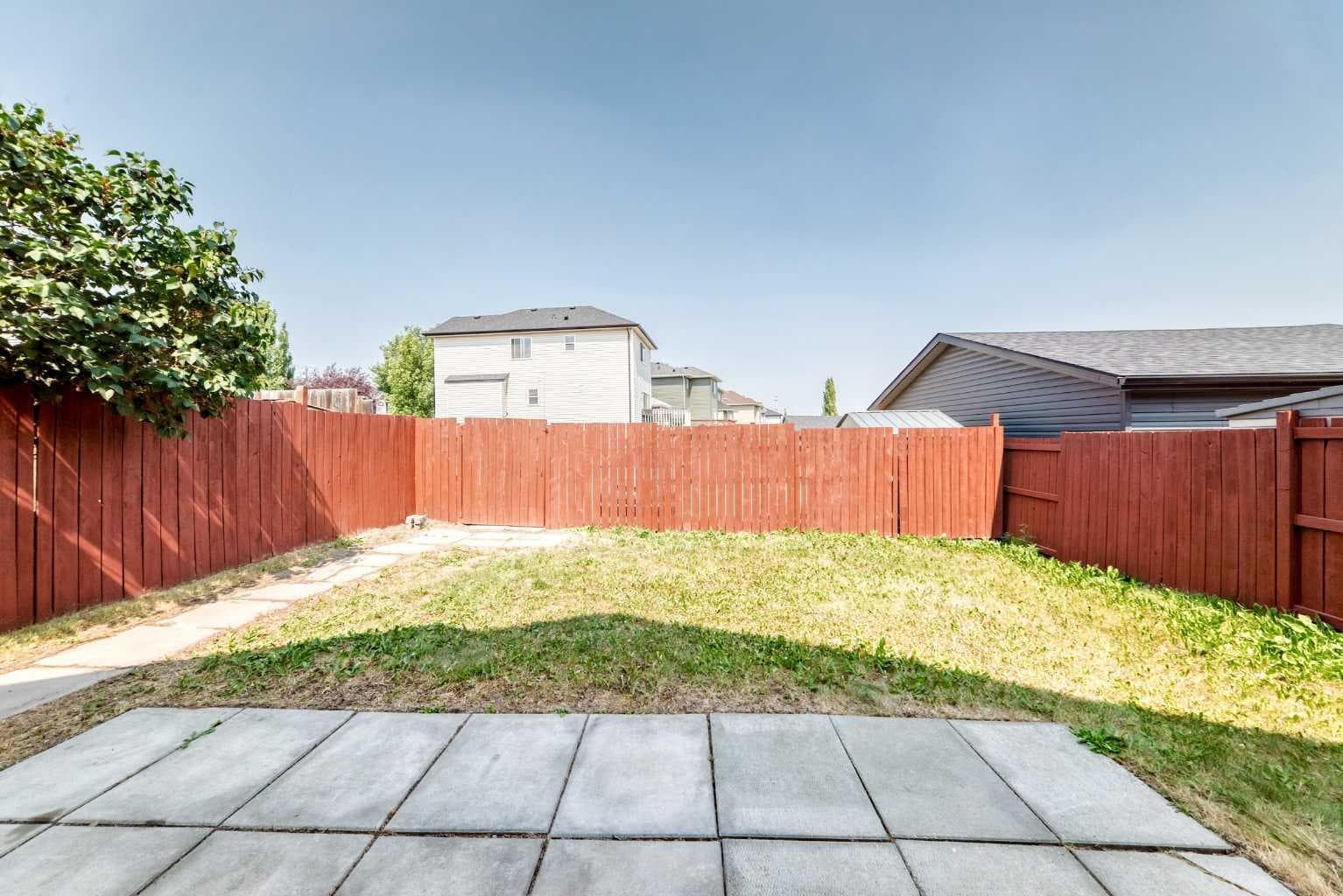 76 Coville Close NE
