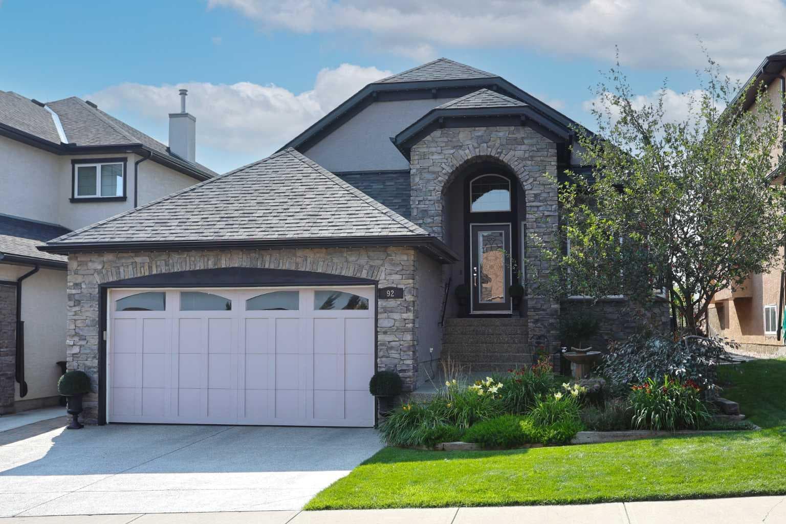 92 Sherwood Rise NW