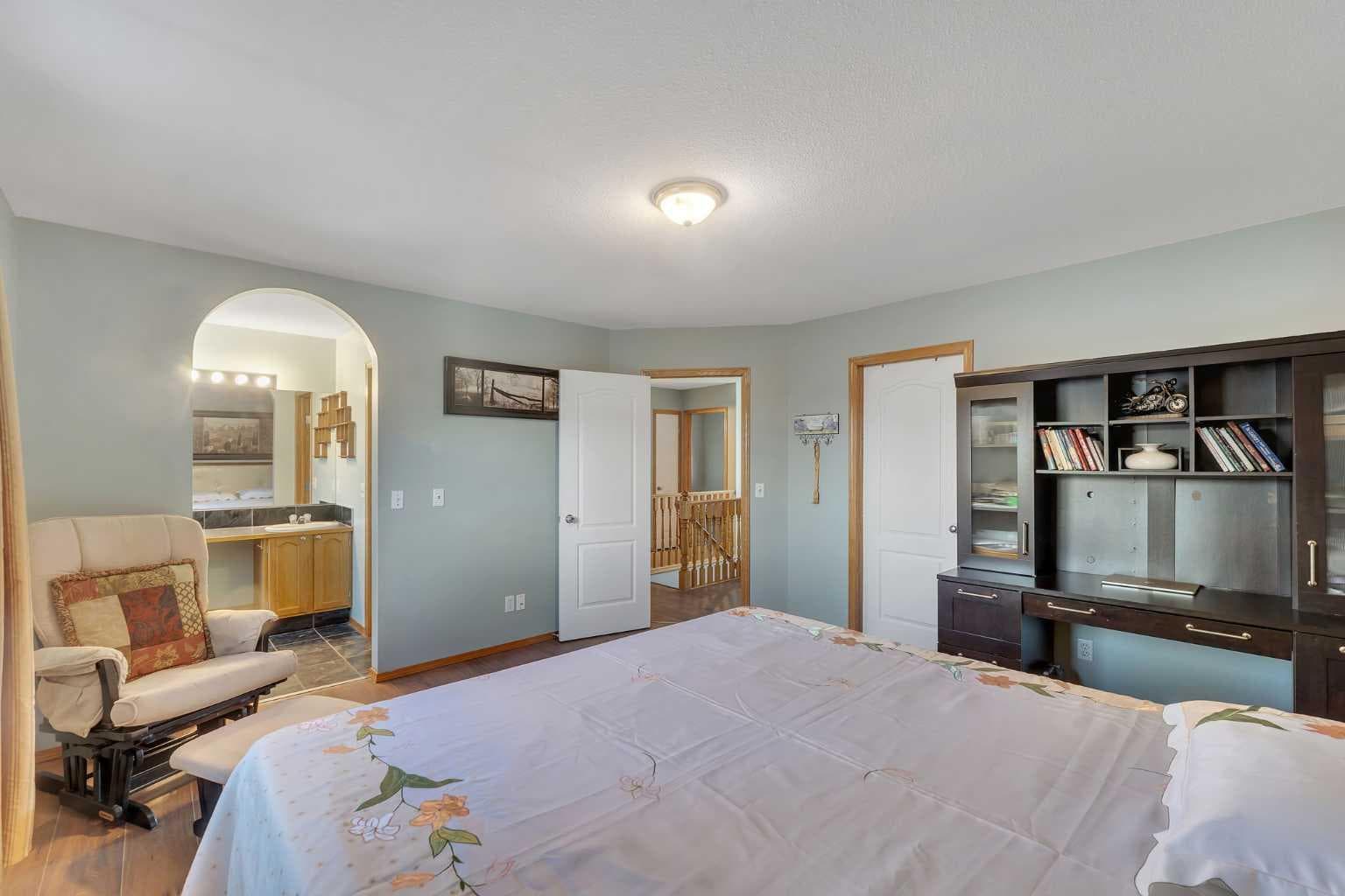 185 West Lakeview Drive 