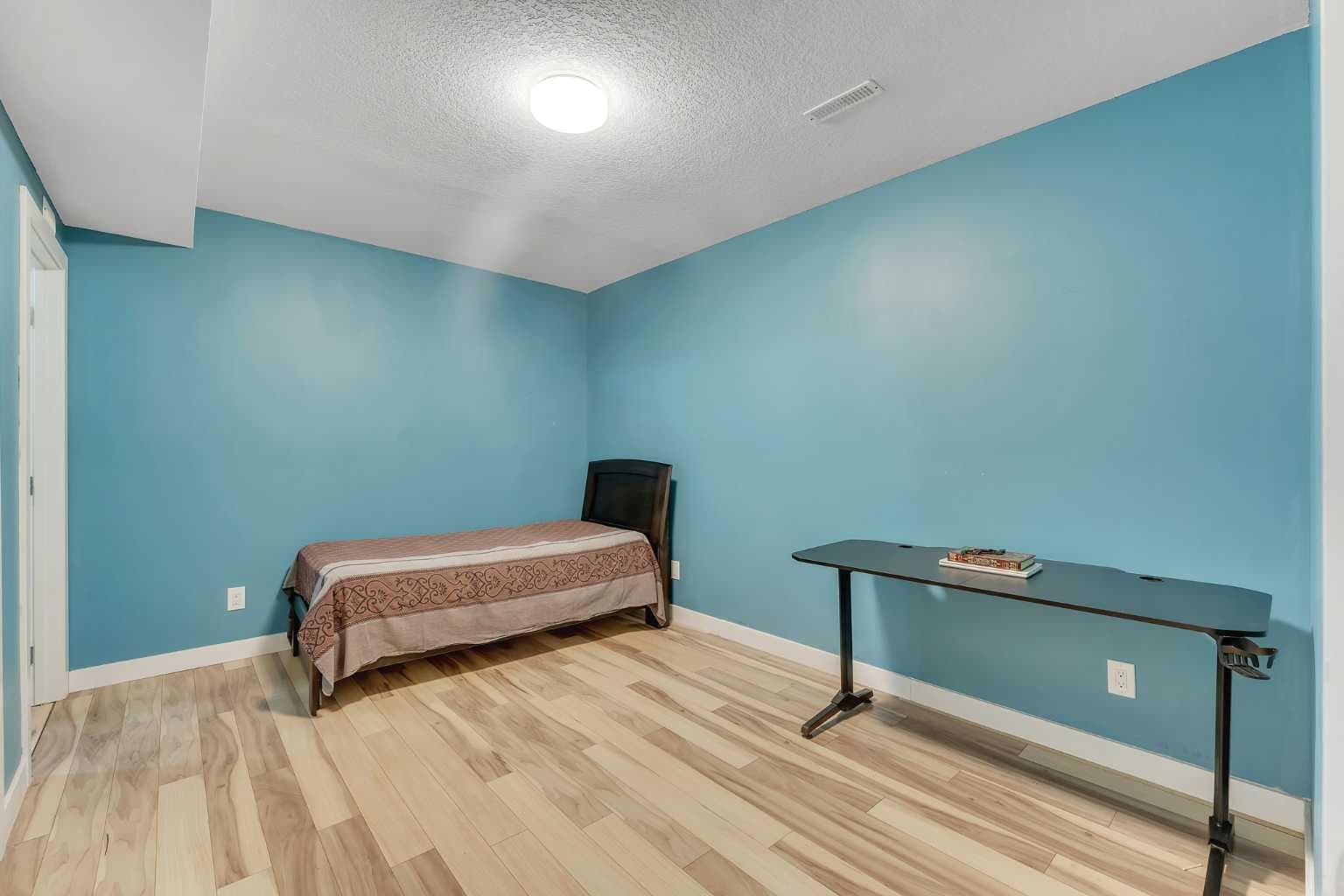 185 West Lakeview Drive 